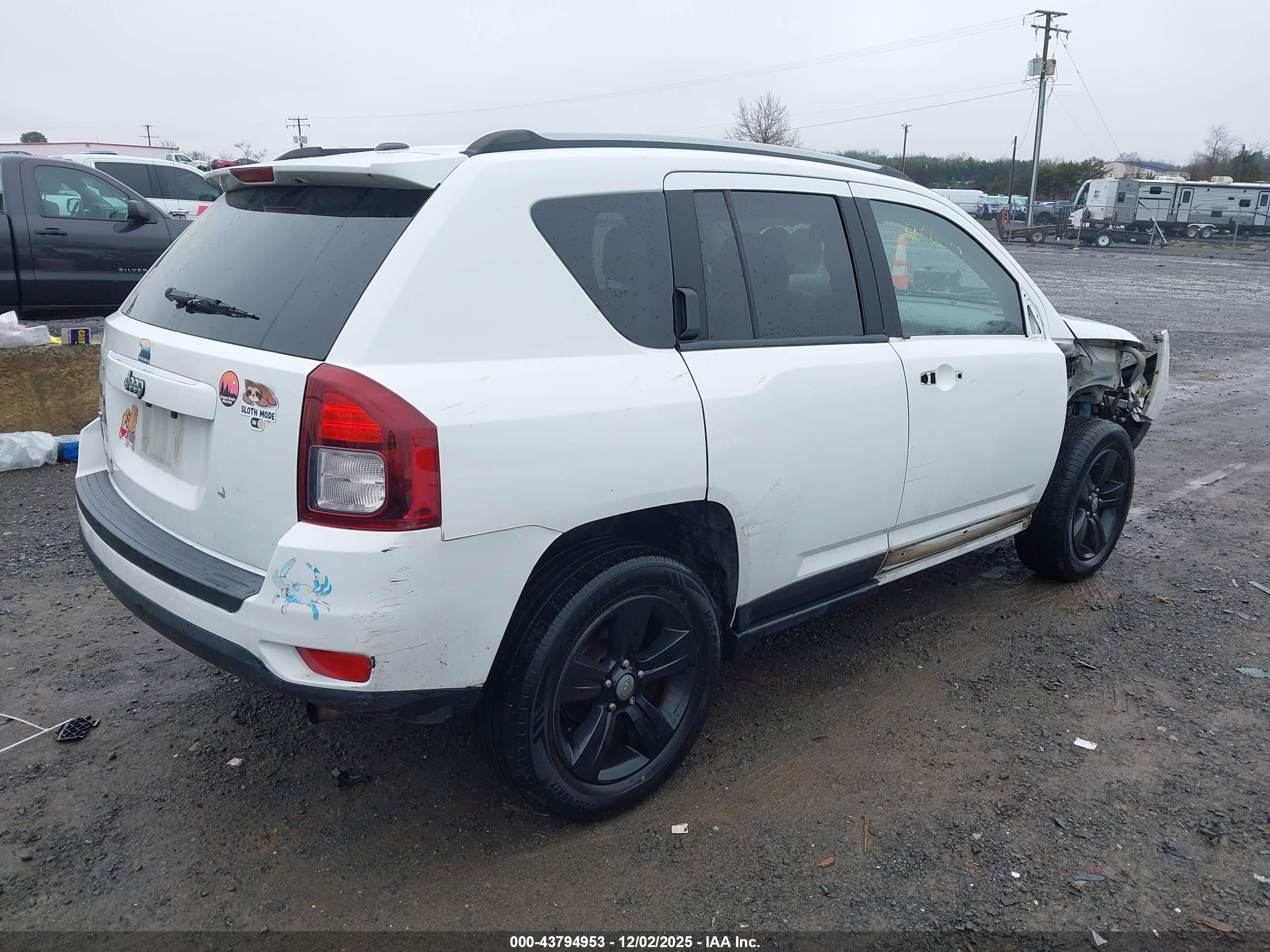 JEEP COMPASS image 4