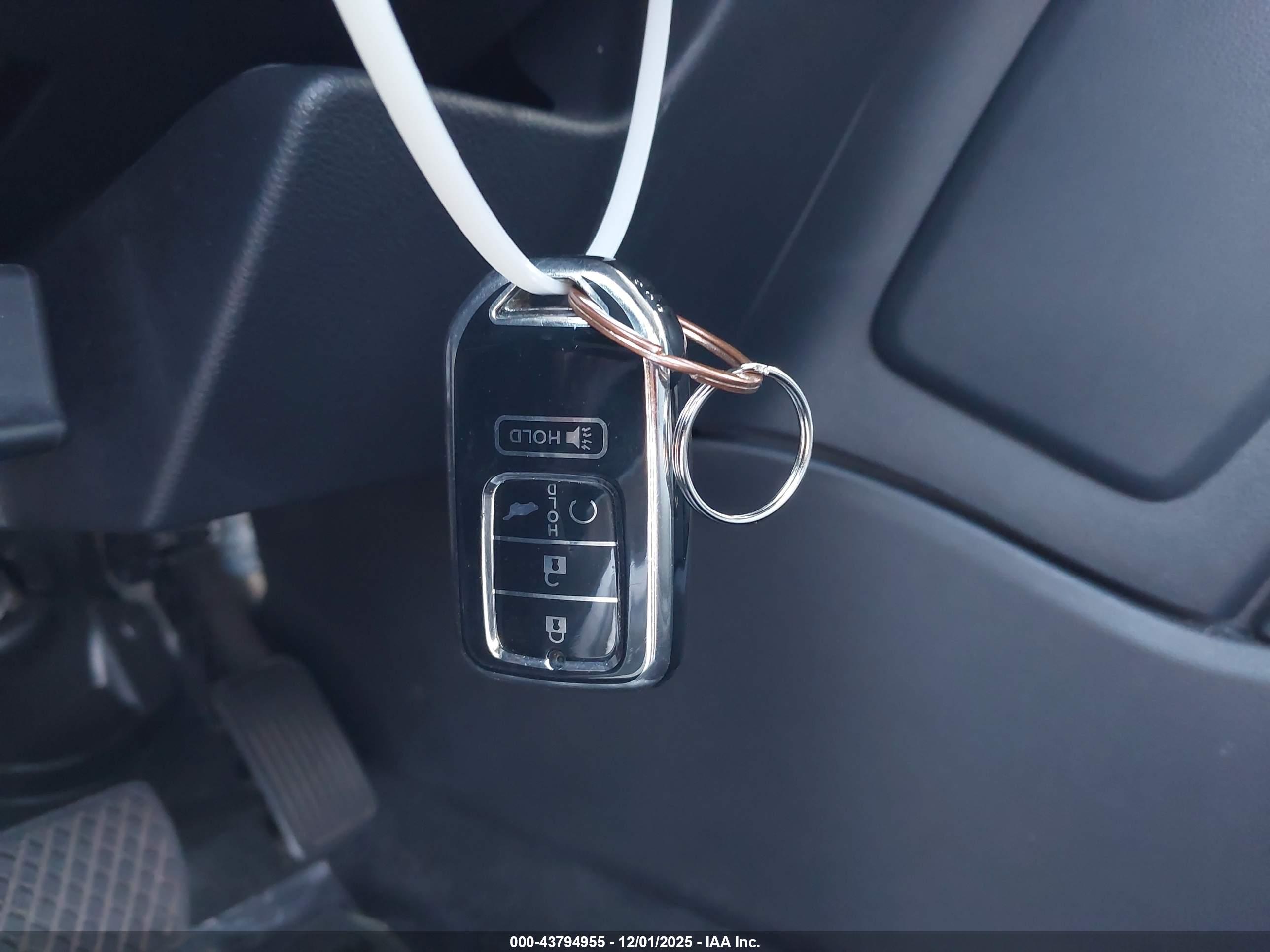 HONDA CR-V image 11