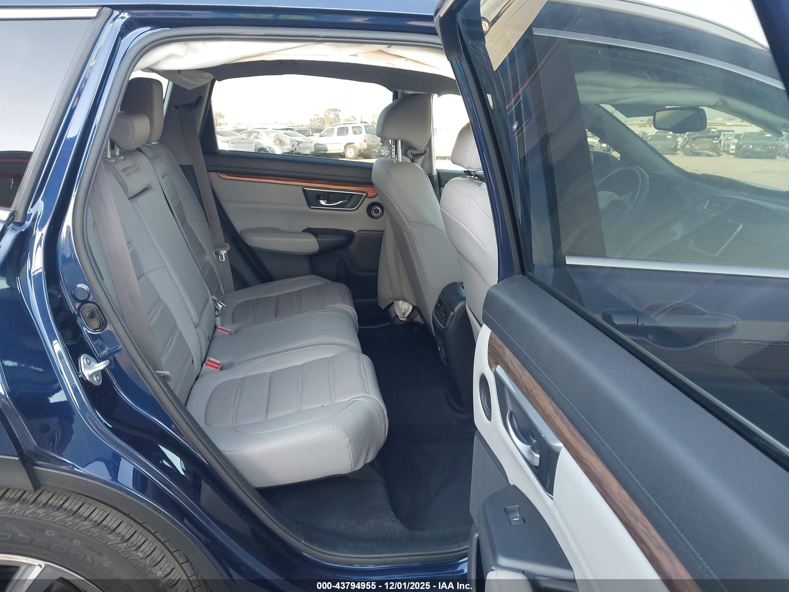 HONDA CR-V image 8