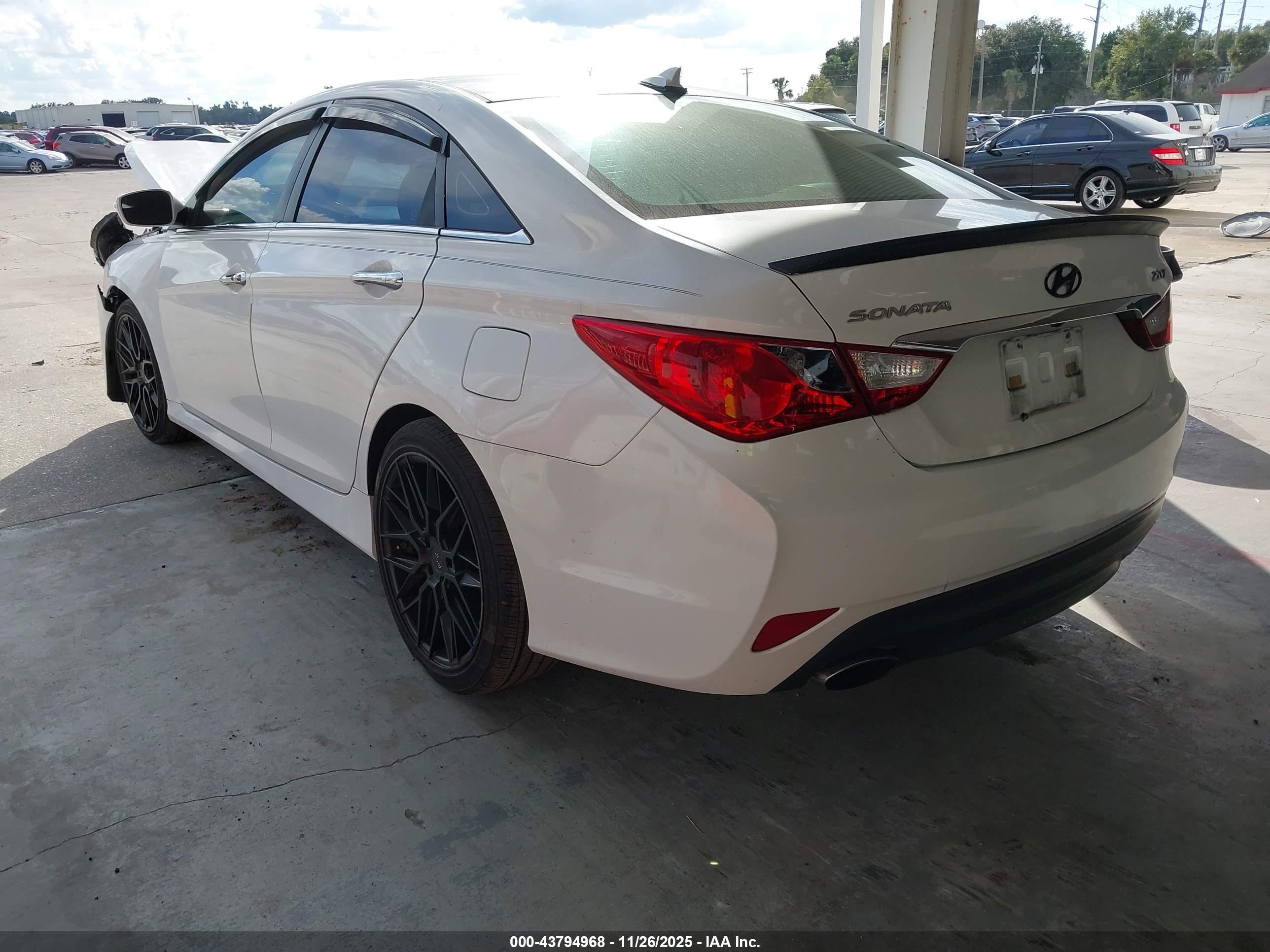 HYUNDAI SONATA image 3