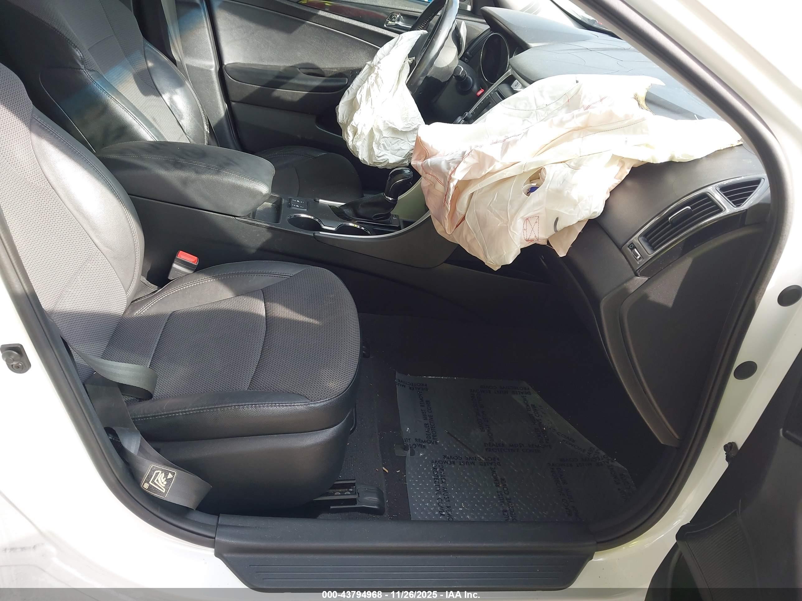 HYUNDAI SONATA image 5