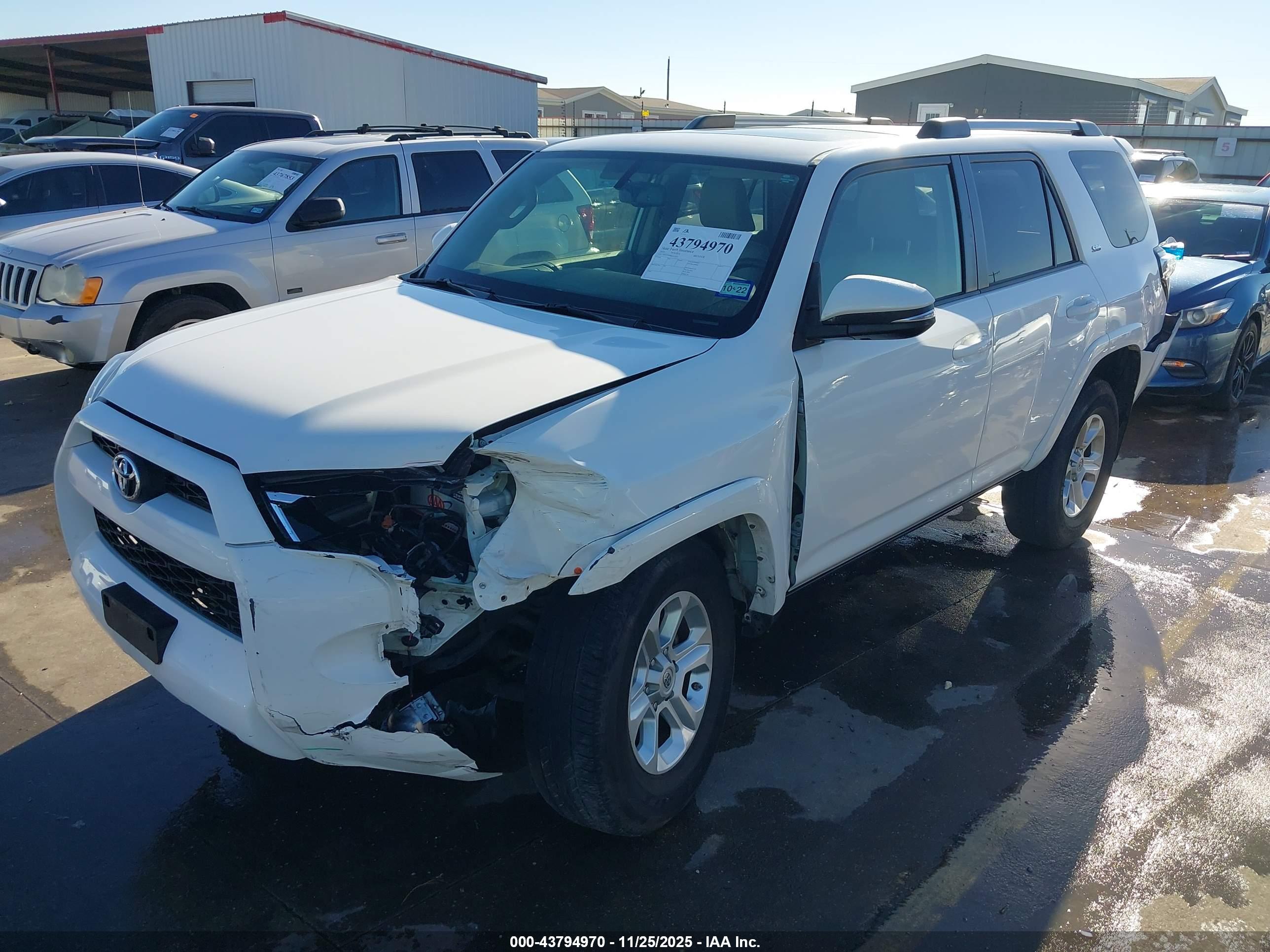 TOYOTA 4RUNNER image 2