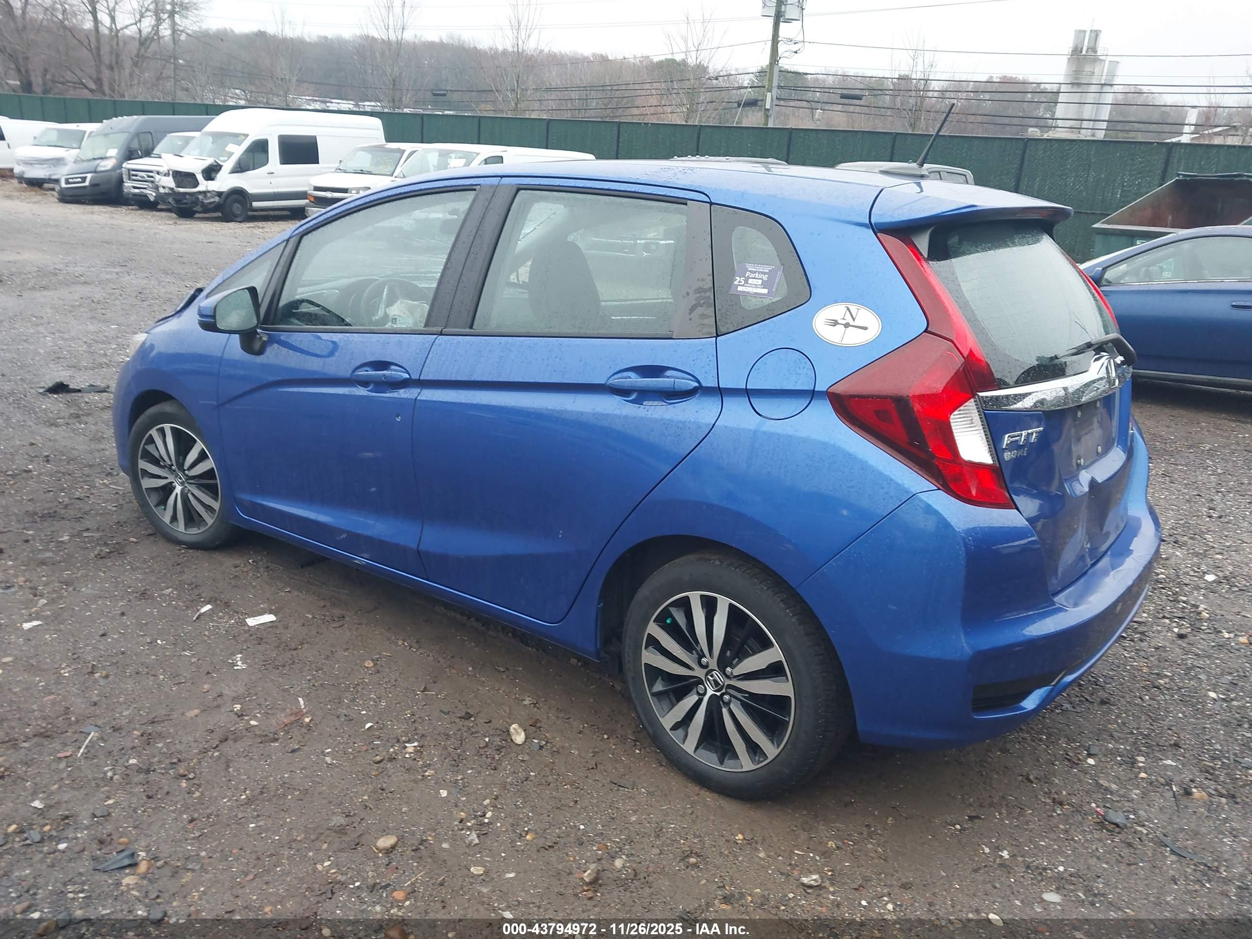HONDA FIT image 3