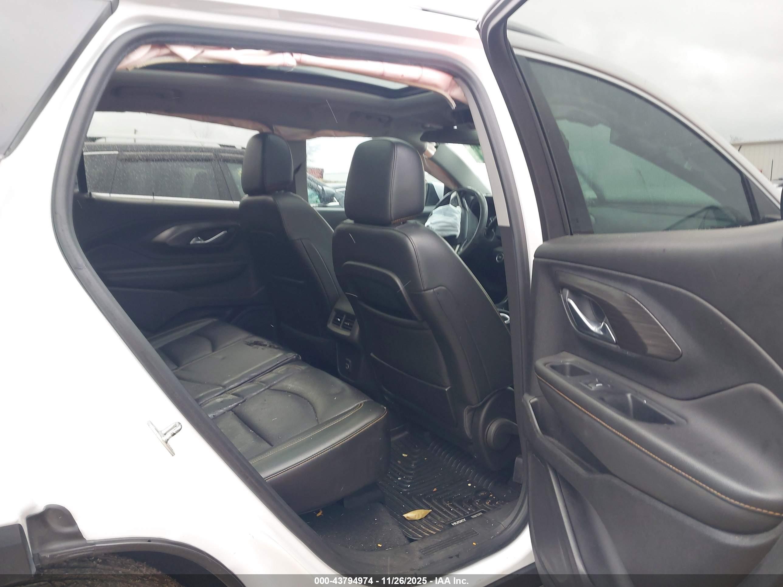 GMC TERRAIN image 8