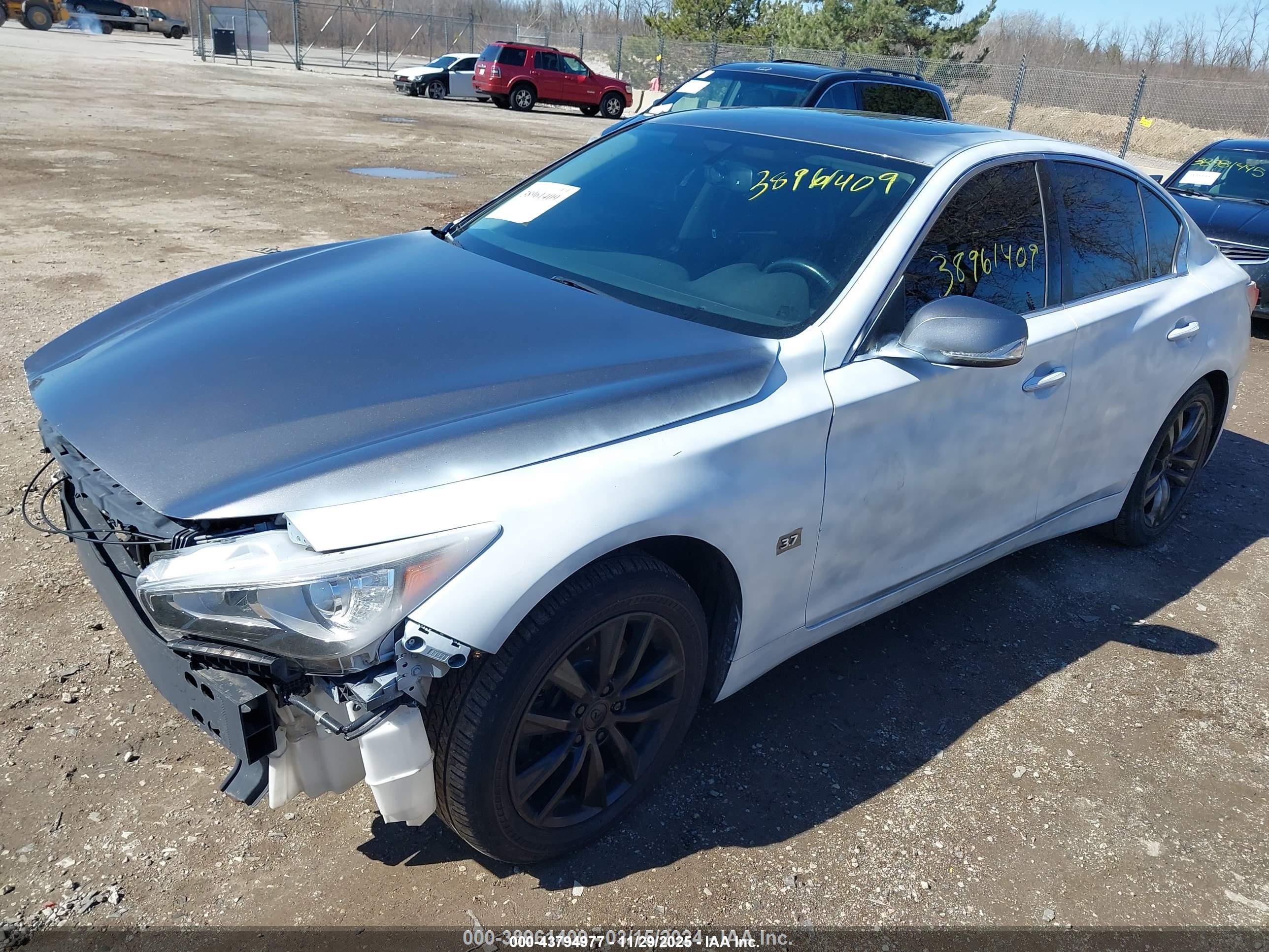 INFINITI Q50 image 2