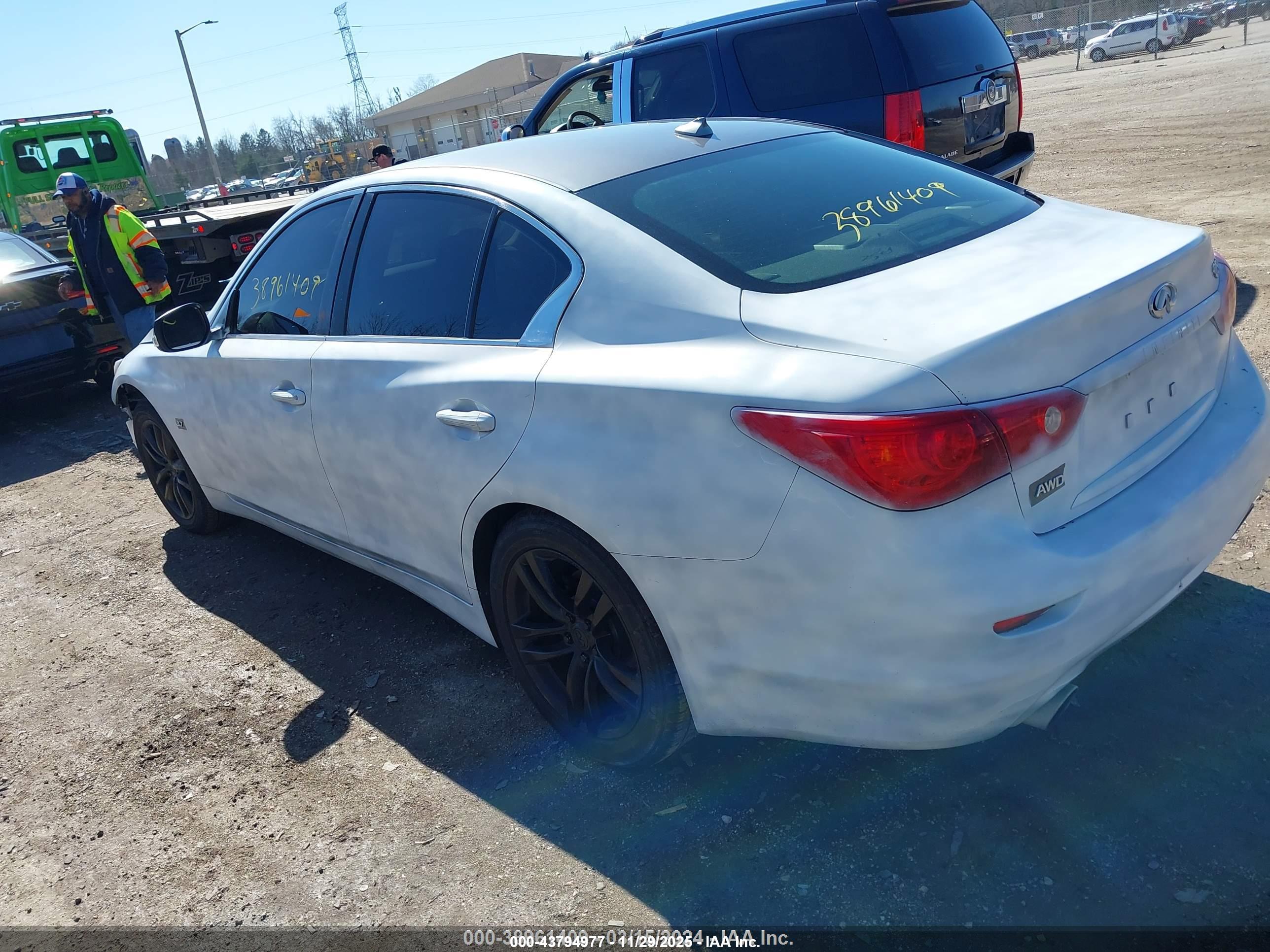 INFINITI Q50 image 3