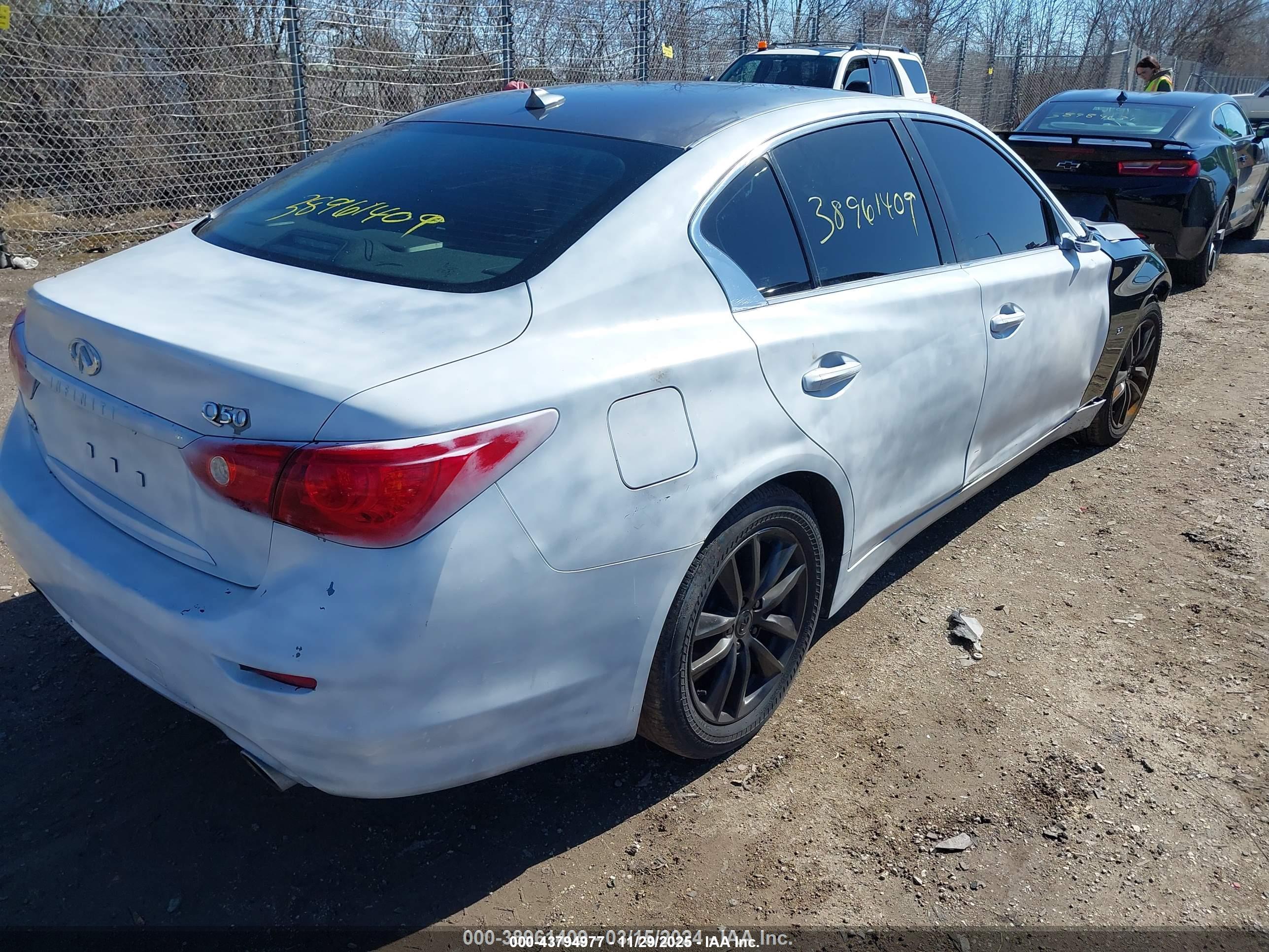 INFINITI Q50 image 4