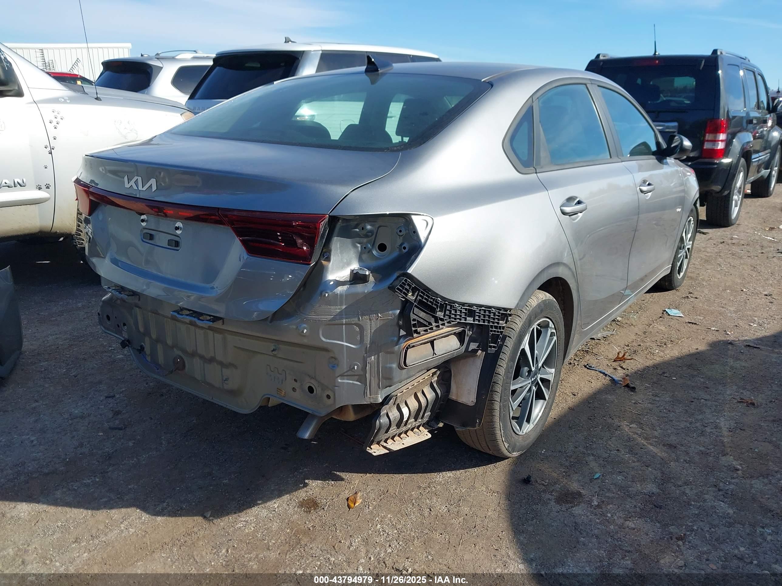 KIA FORTE image 4