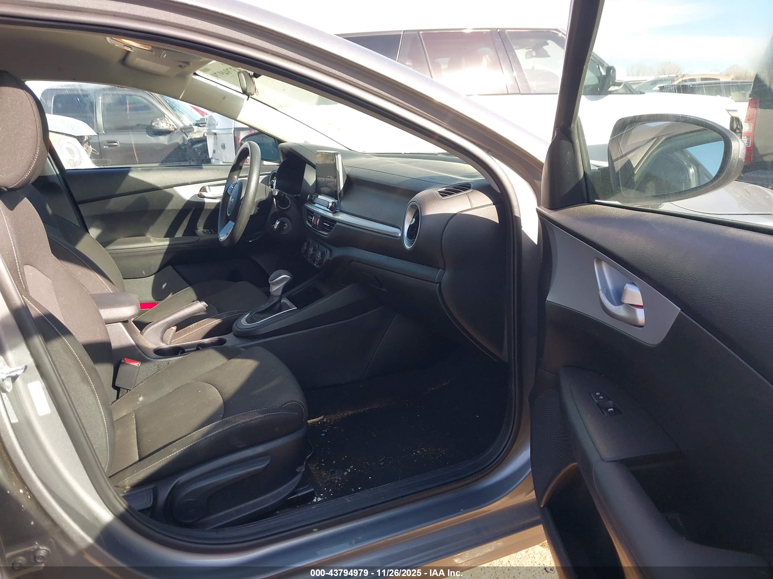 KIA FORTE image 5
