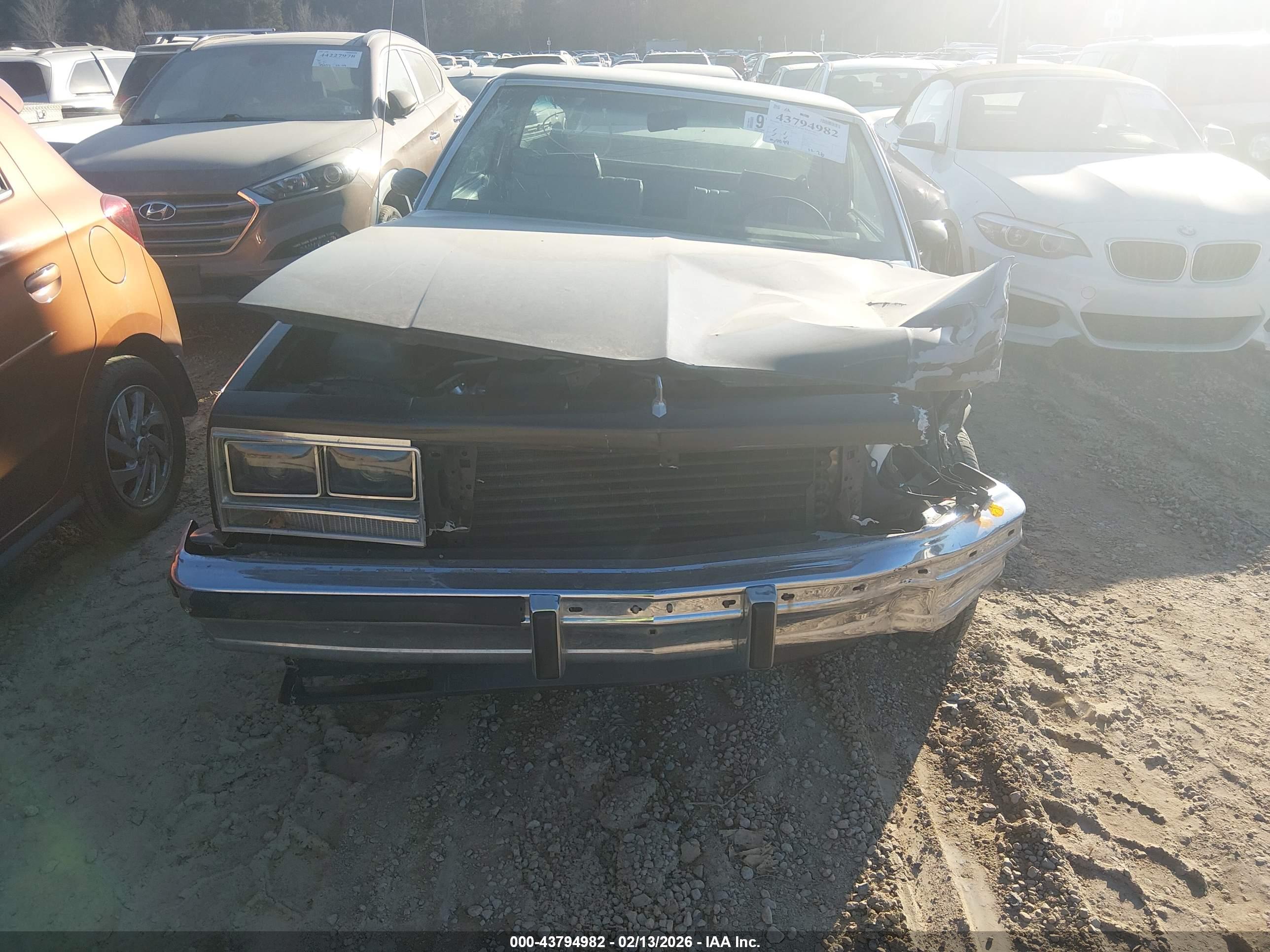 CHEVROLET EL image 6