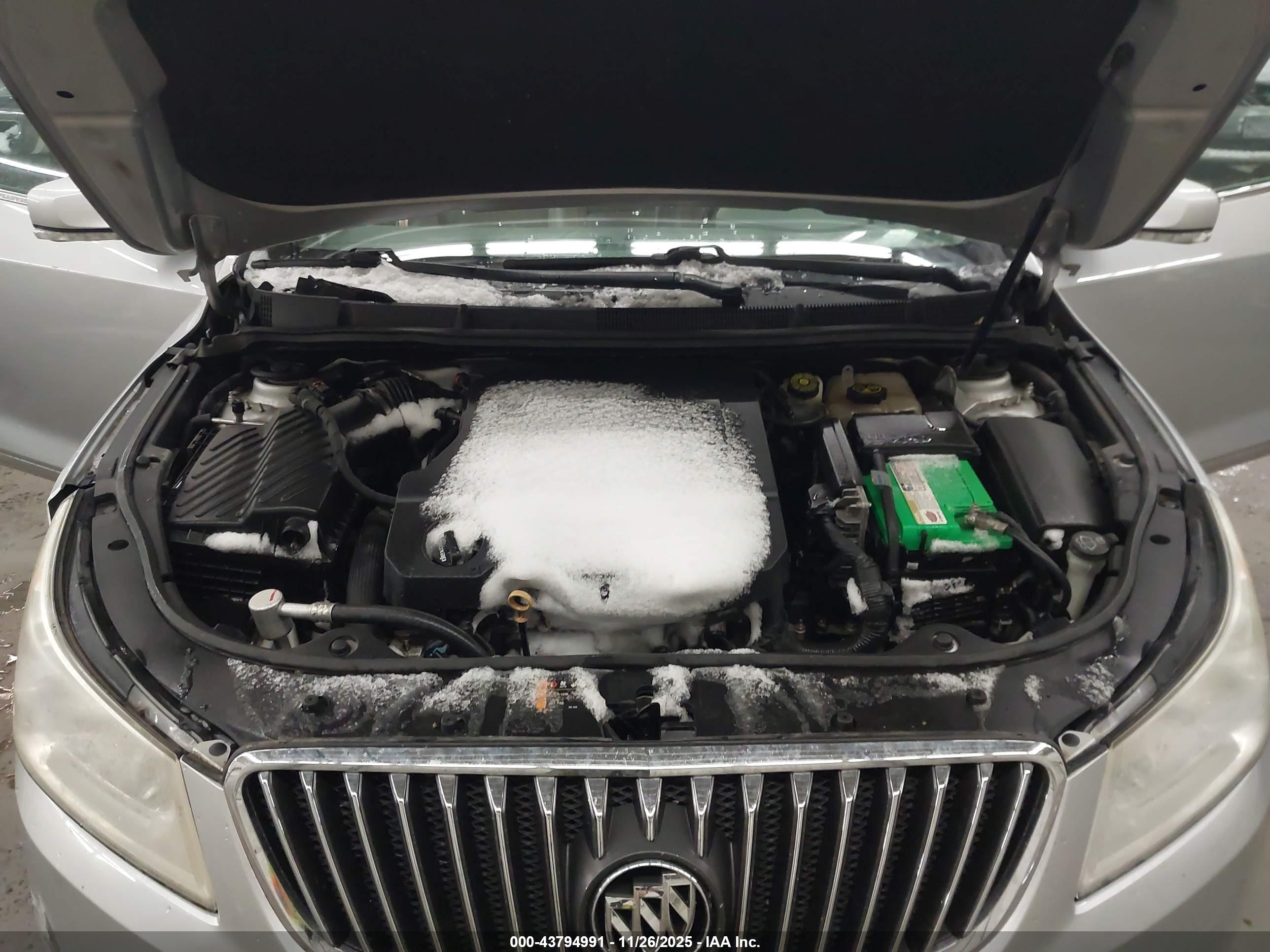 BUICK LACROSSE image 10