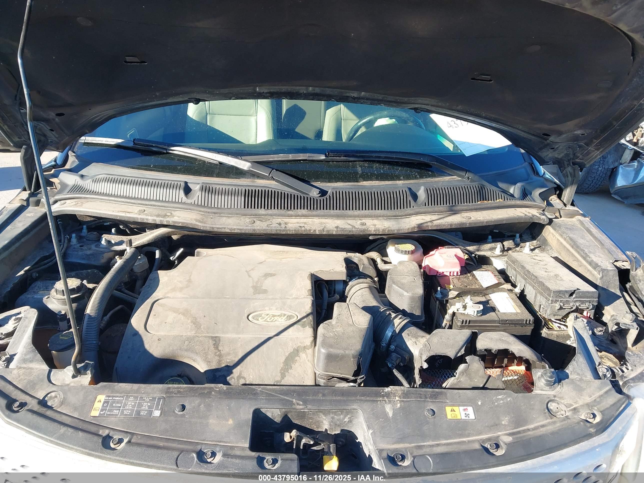 FORD EXPLORER image 10