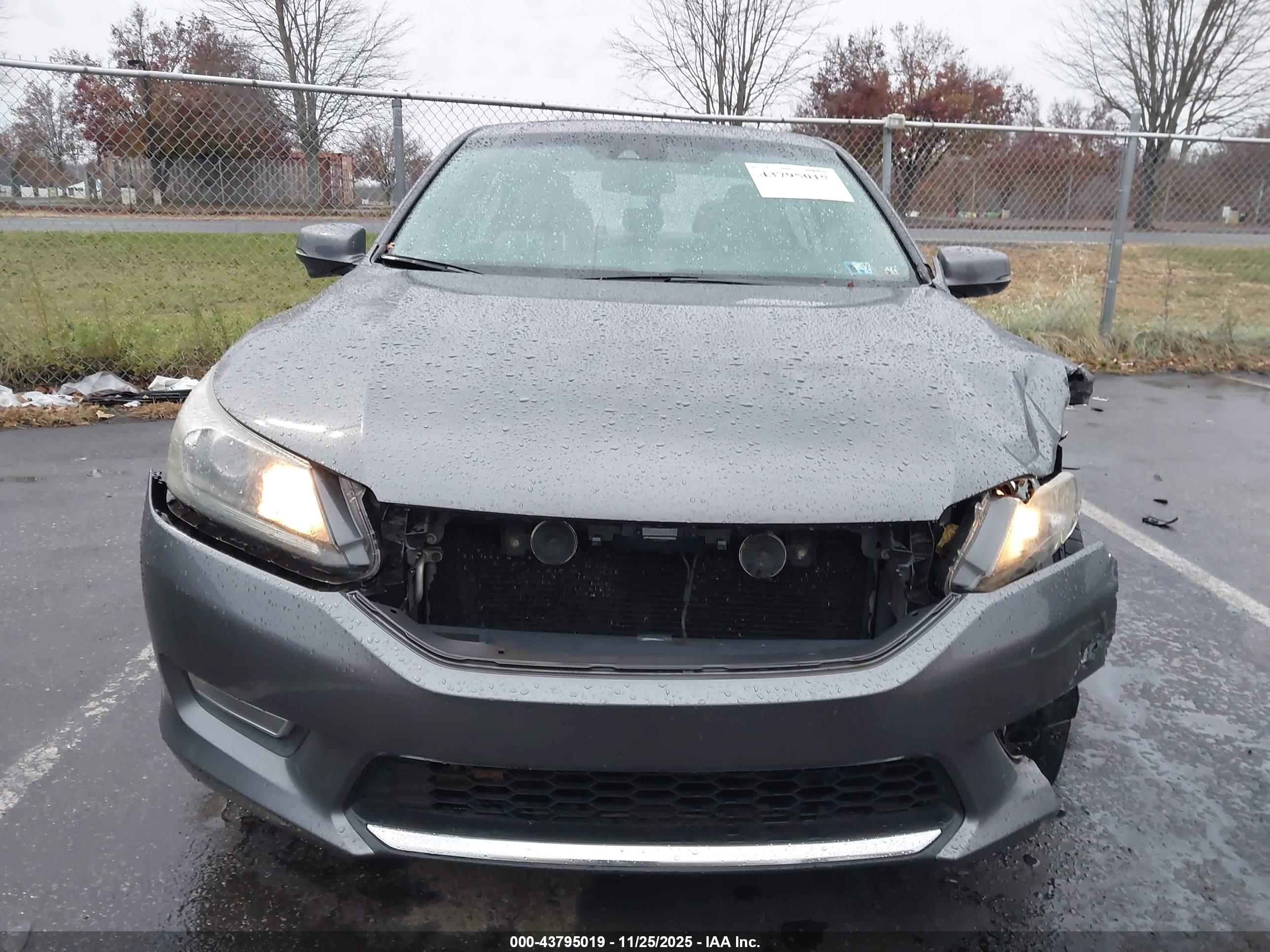 HONDA ACCORD image 6