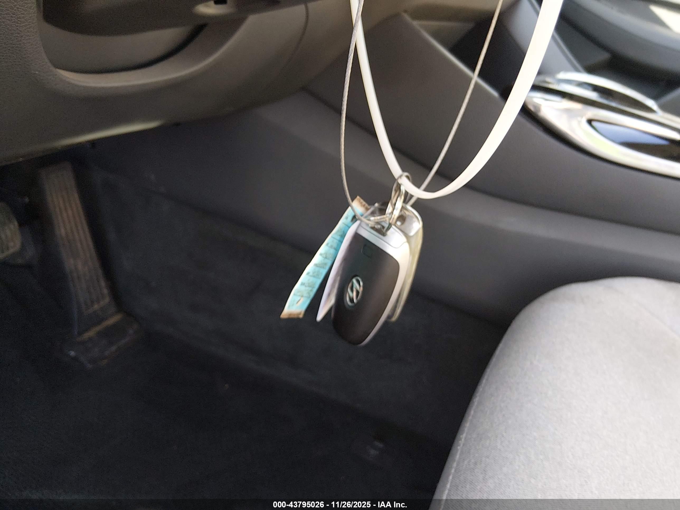 HYUNDAI SONATA image 11