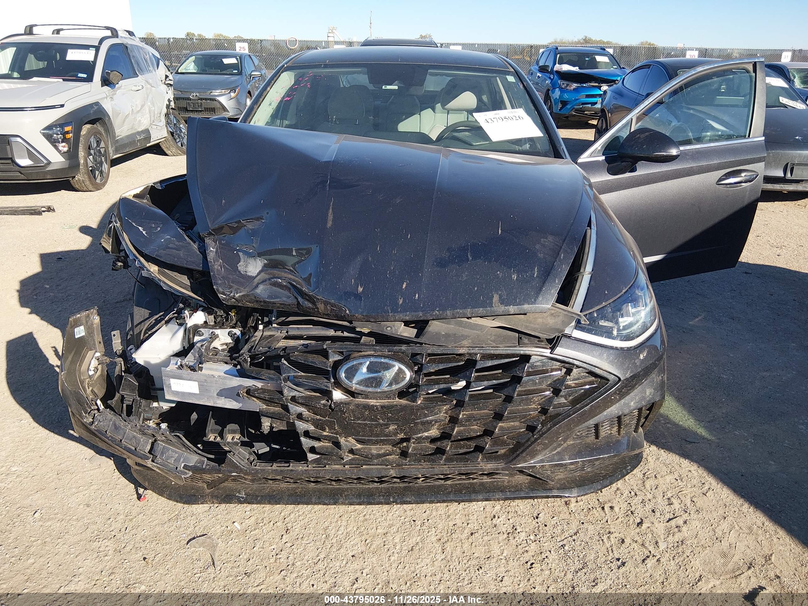 HYUNDAI SONATA image 6