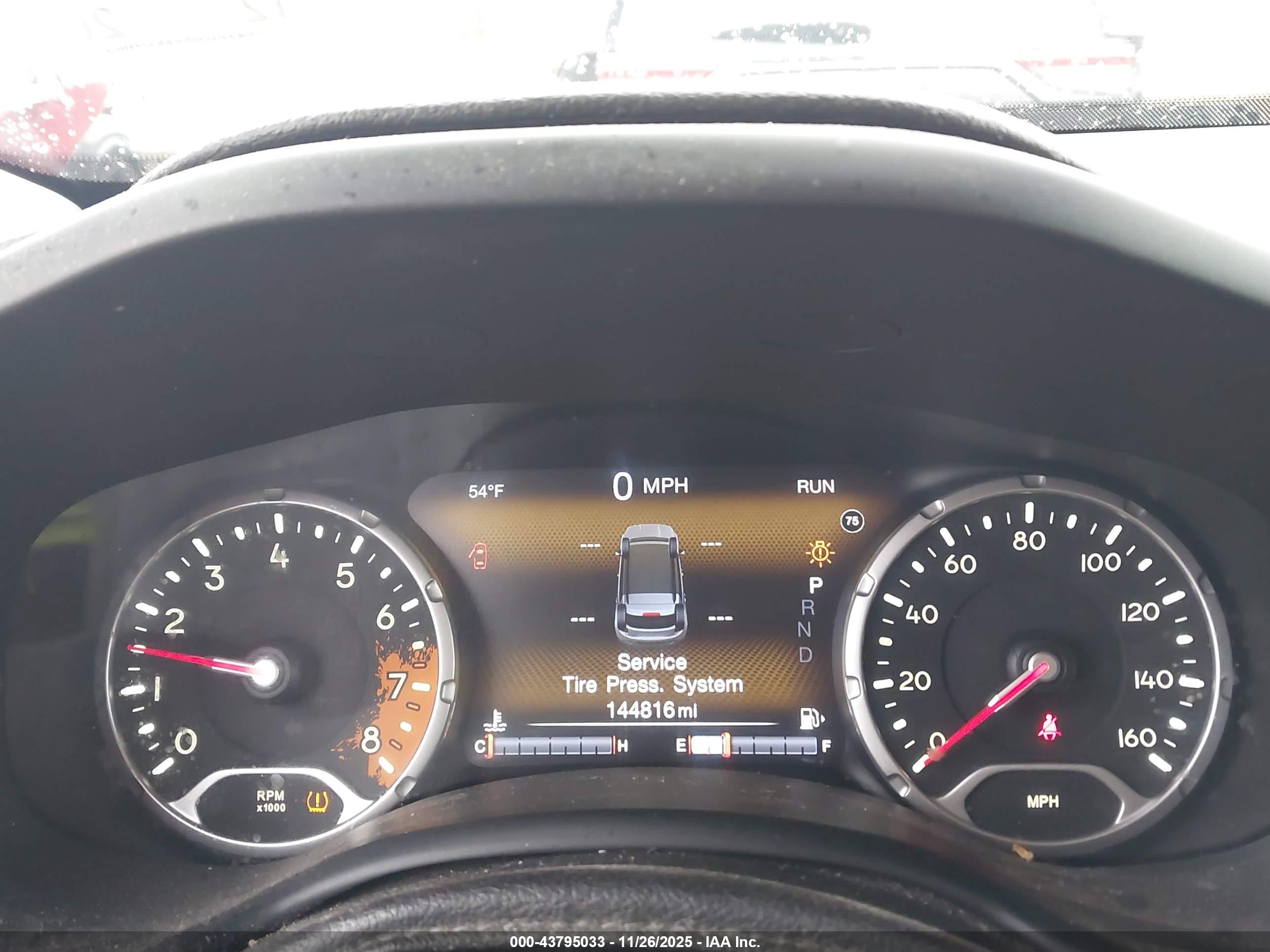JEEP RENEGADE image 7