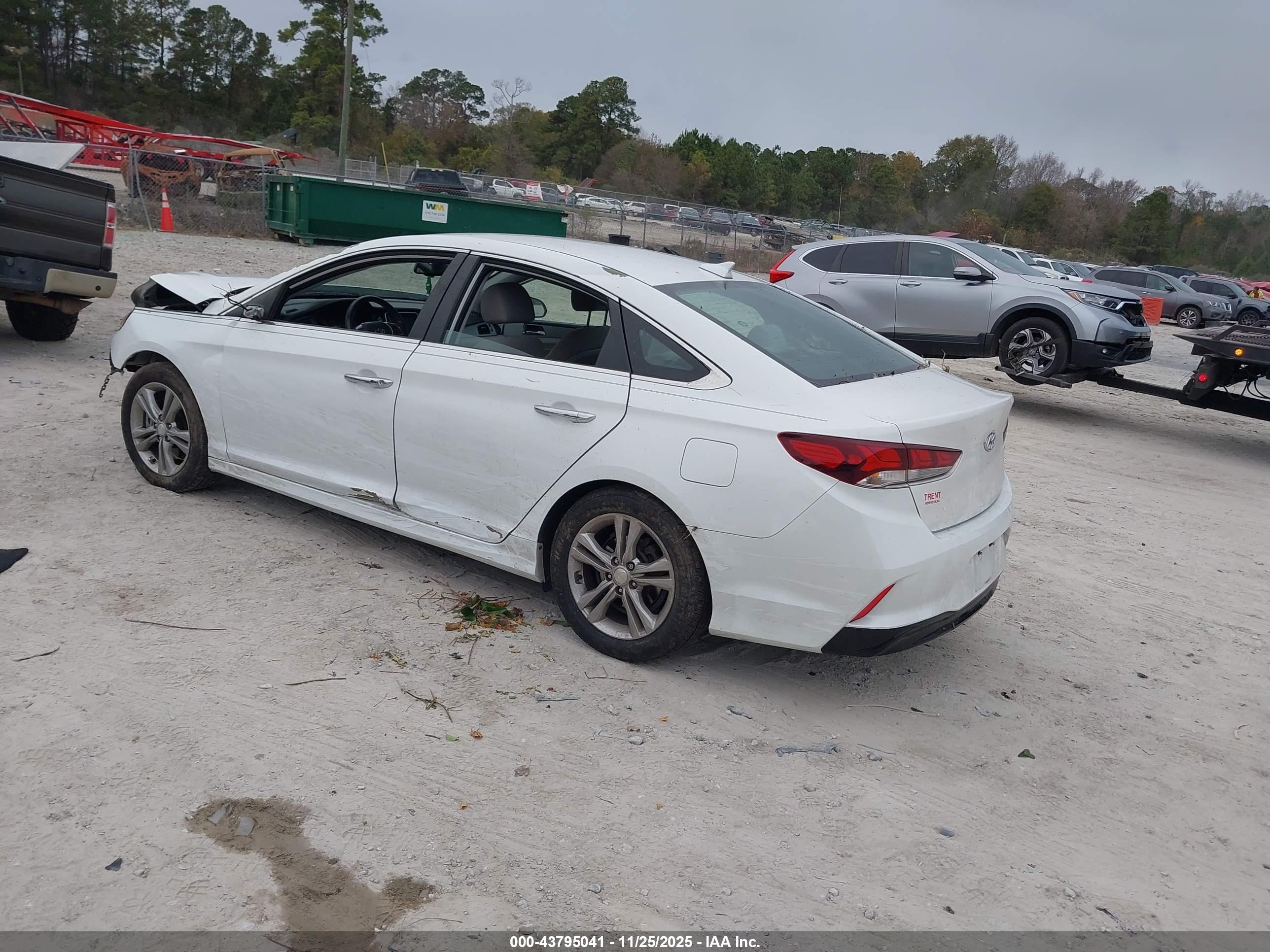 HYUNDAI SONATA image 3