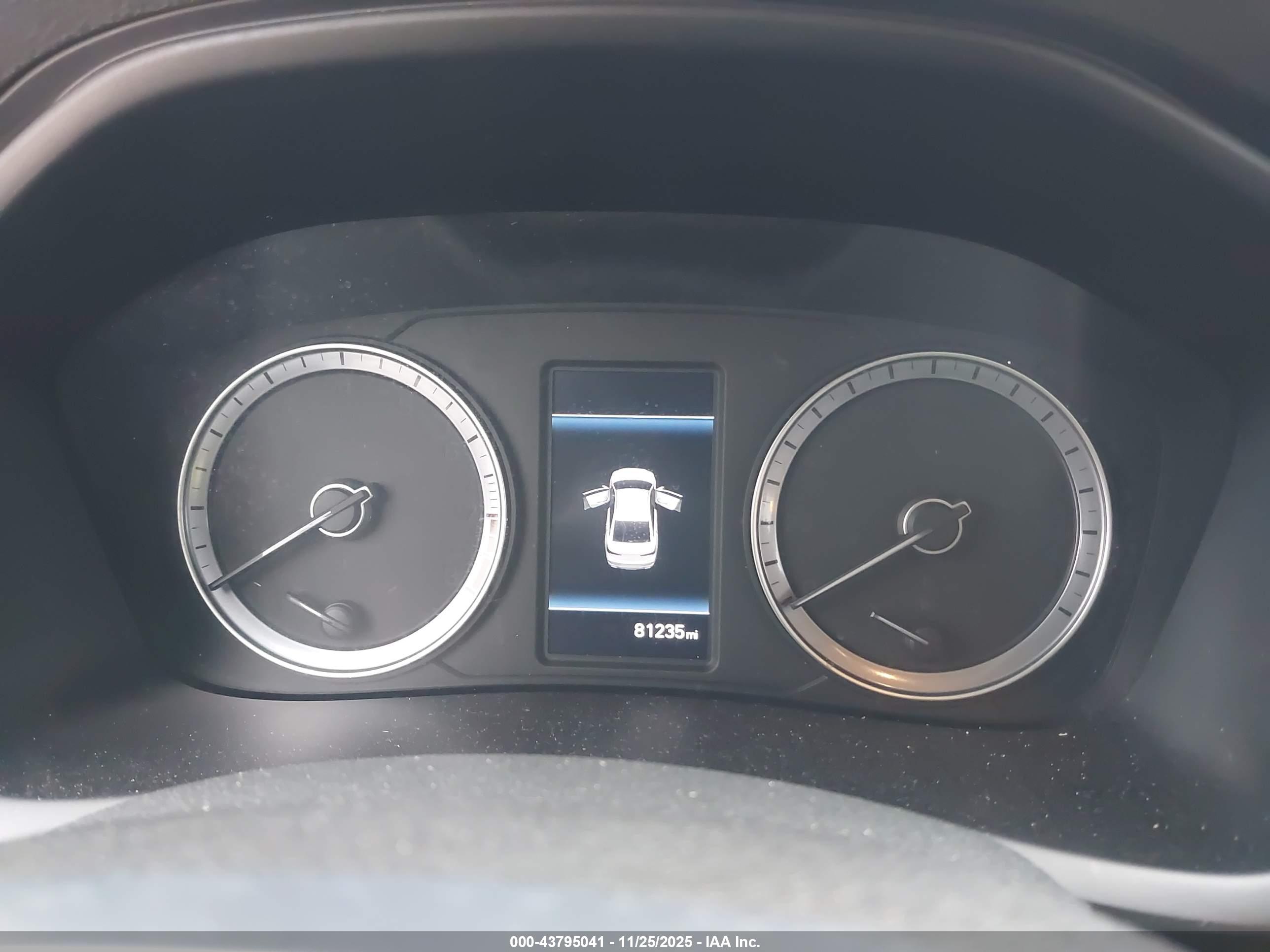 HYUNDAI SONATA image 7