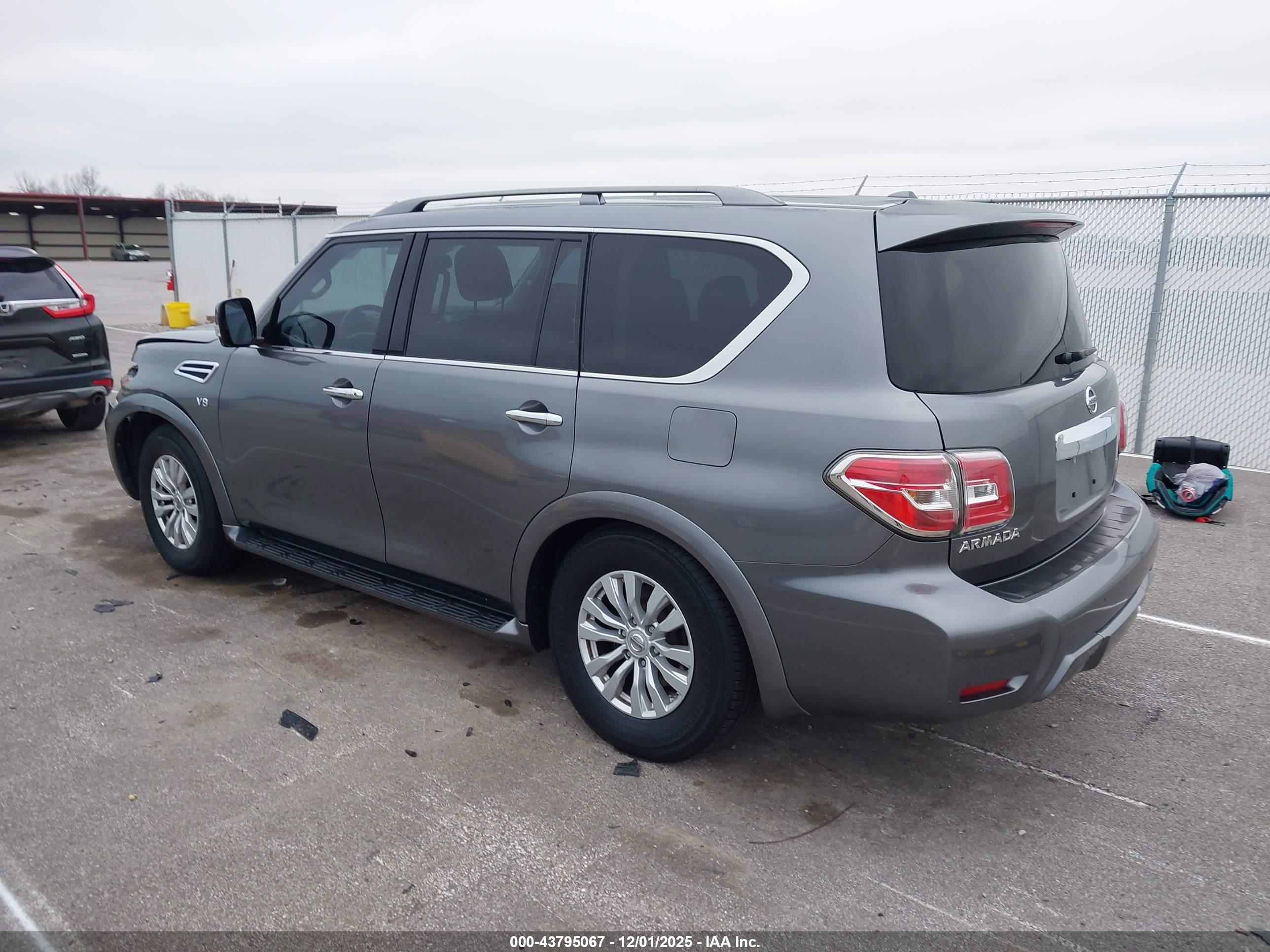 NISSAN ARMADA image 3