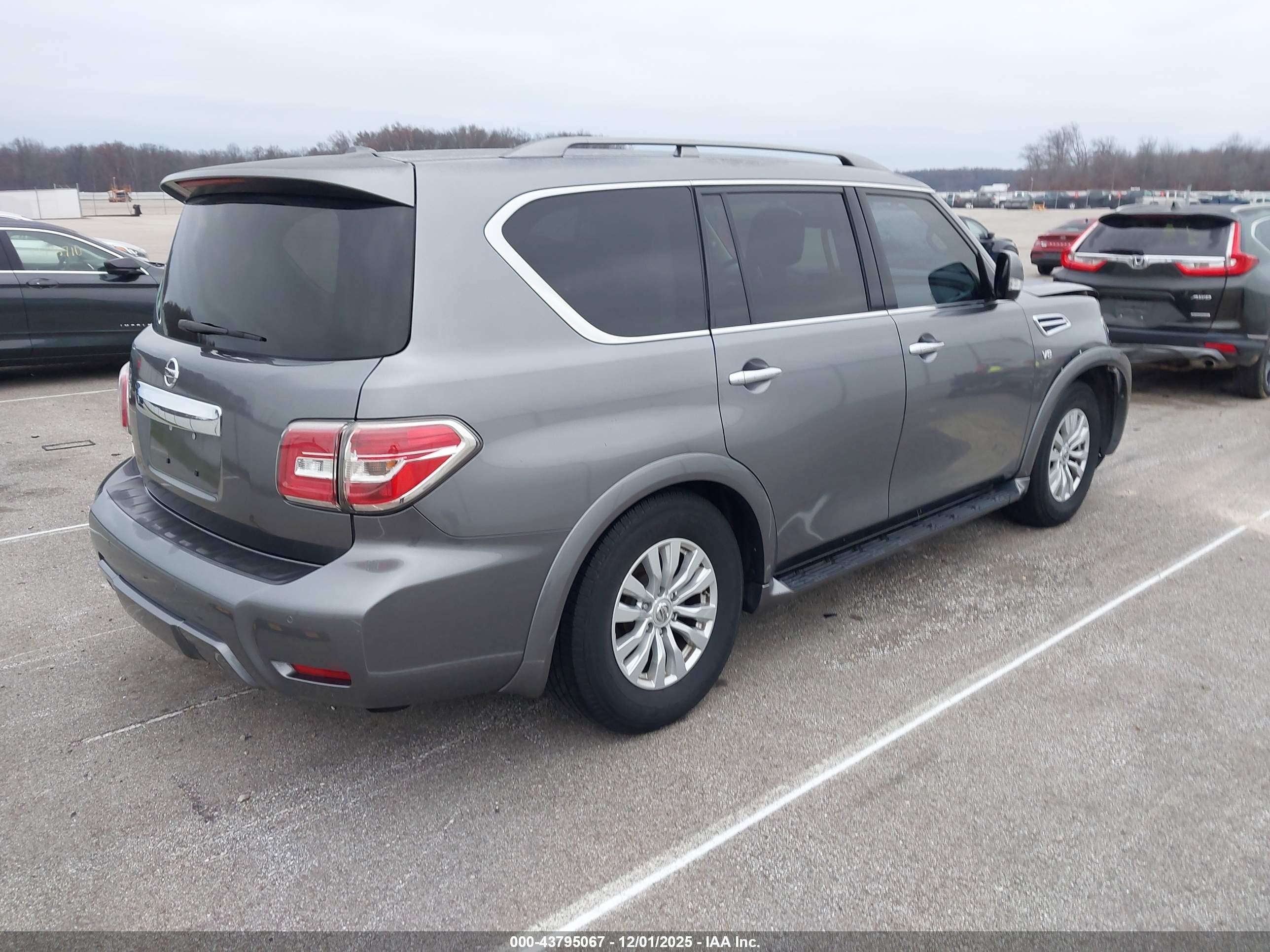 NISSAN ARMADA image 4