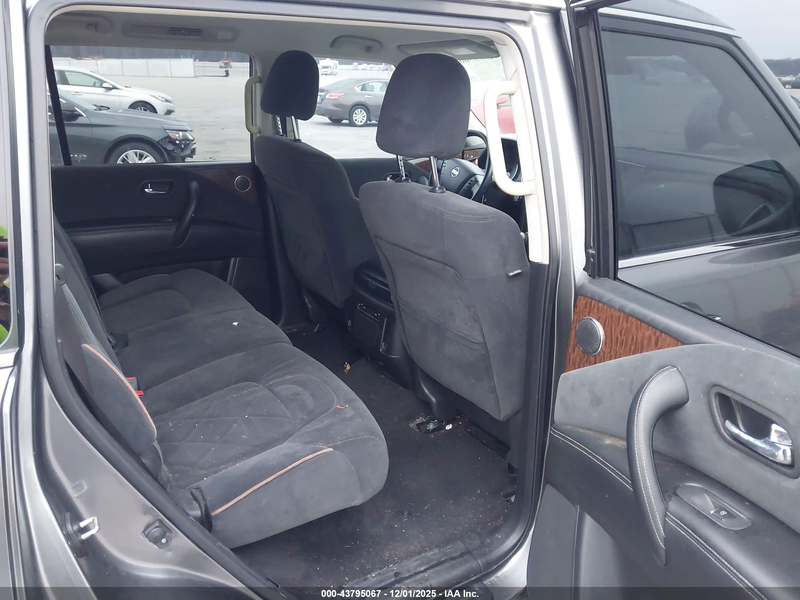 NISSAN ARMADA image 8