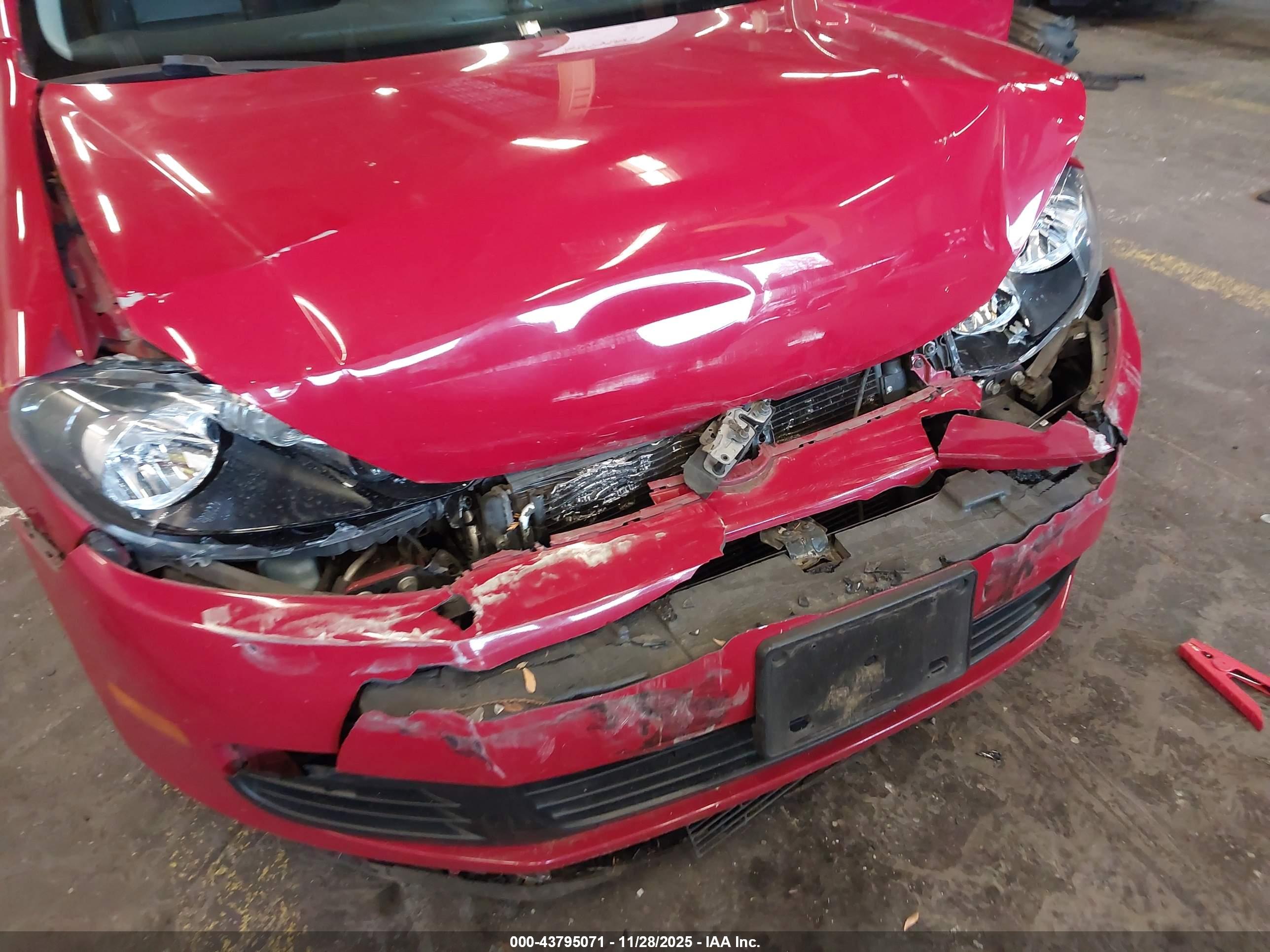VOLKSWAGEN JETTA image 6