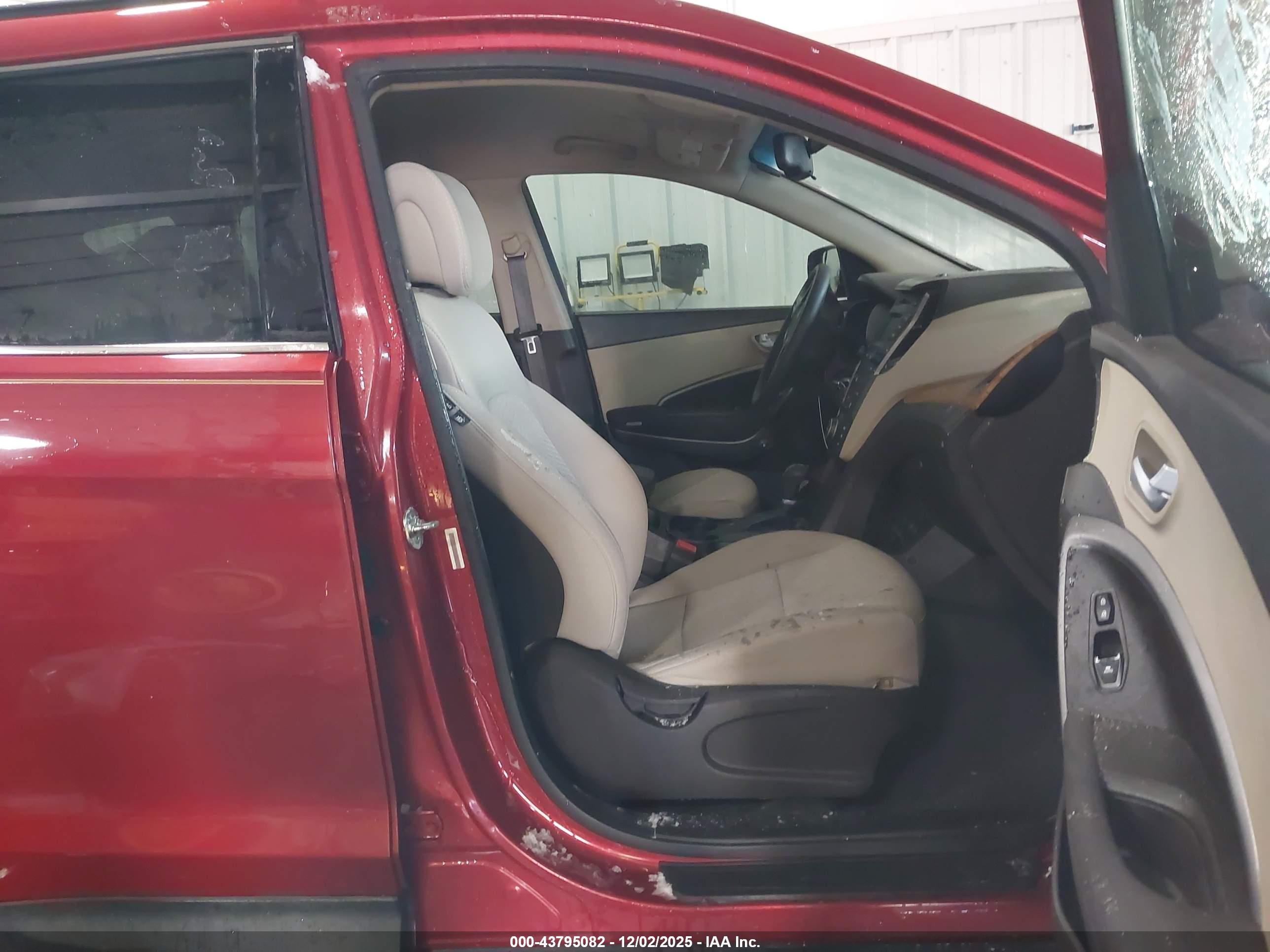 HYUNDAI SANTA image 5