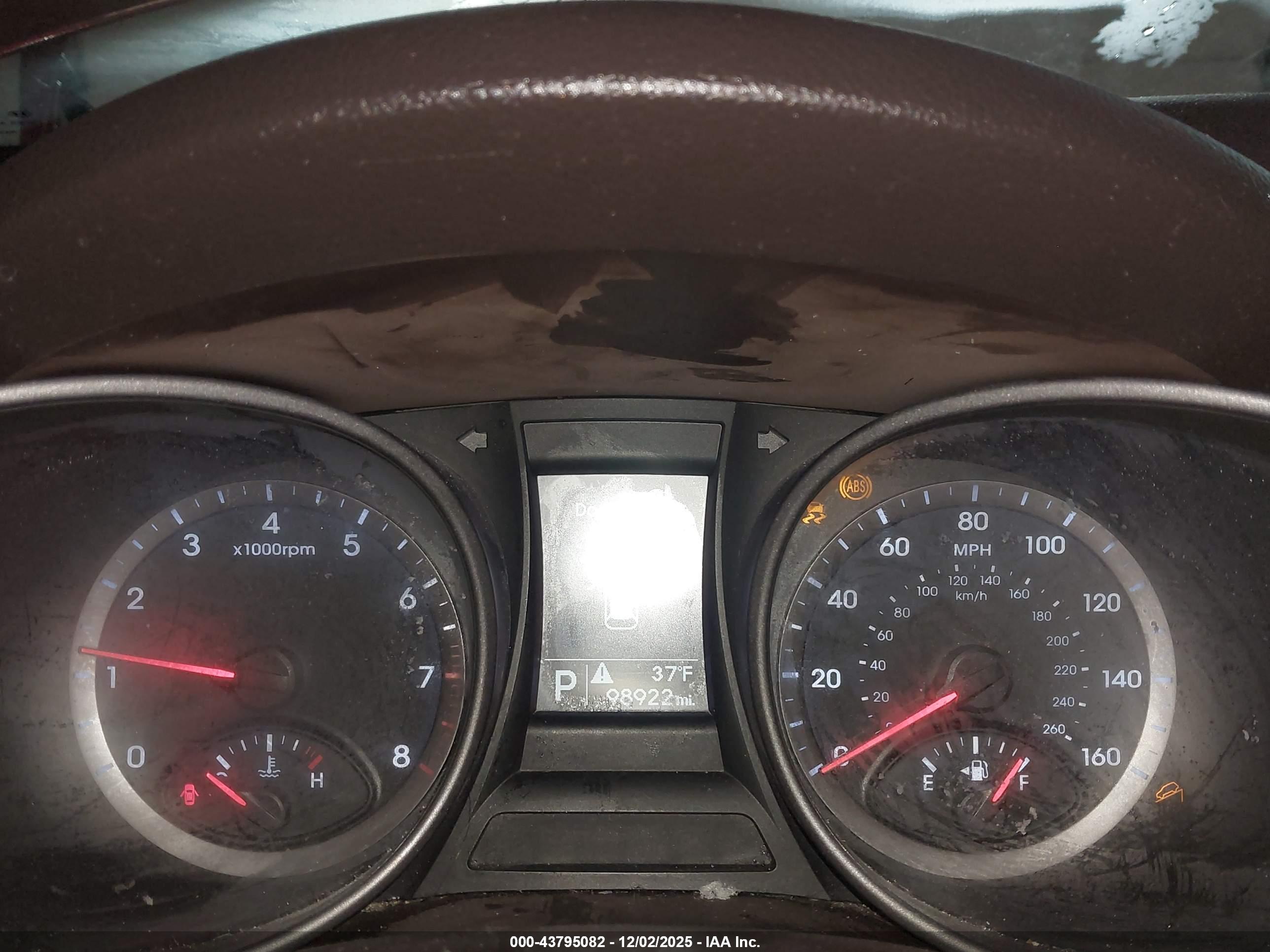 HYUNDAI SANTA image 7