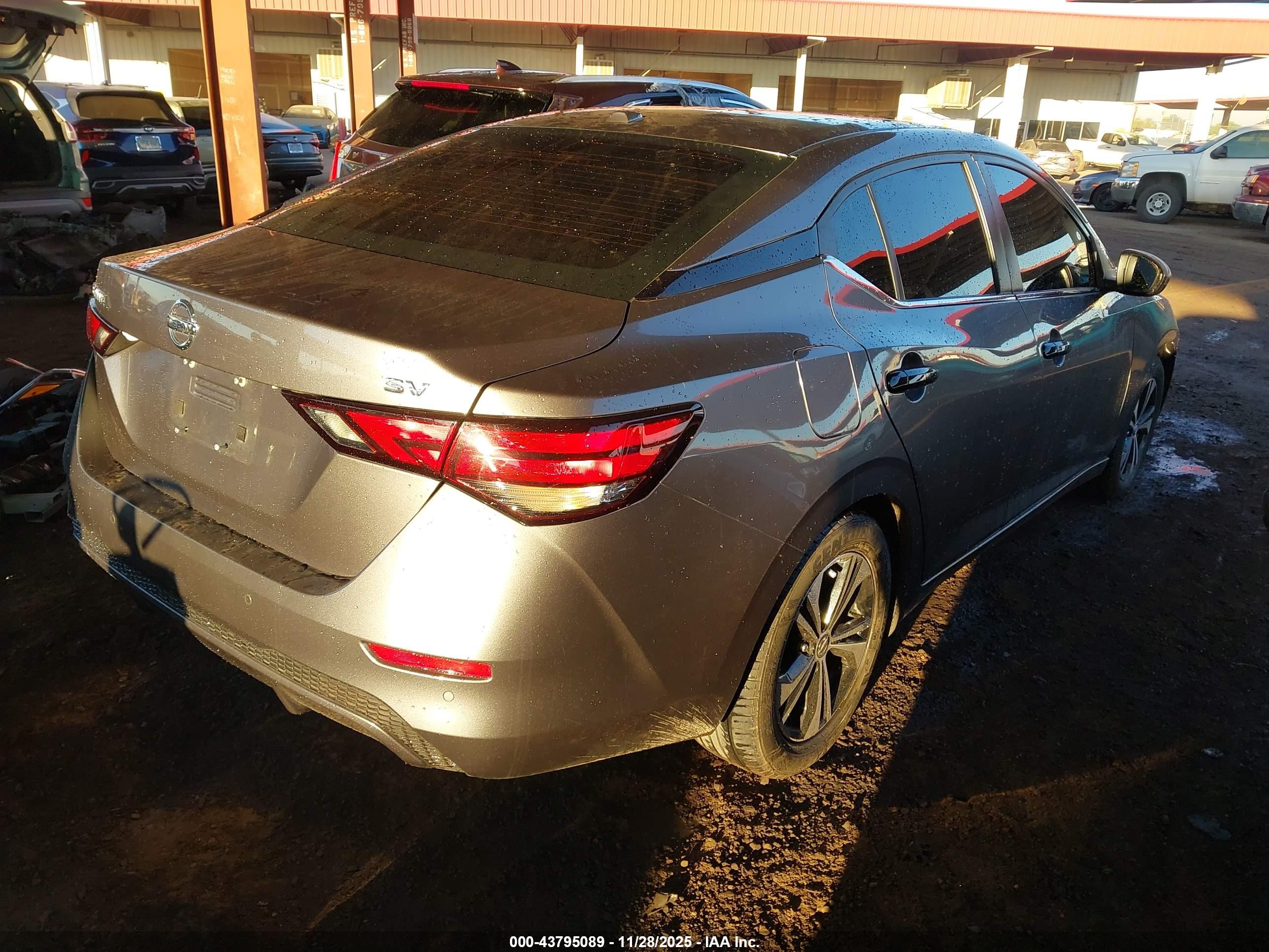 NISSAN SENTRA image 4