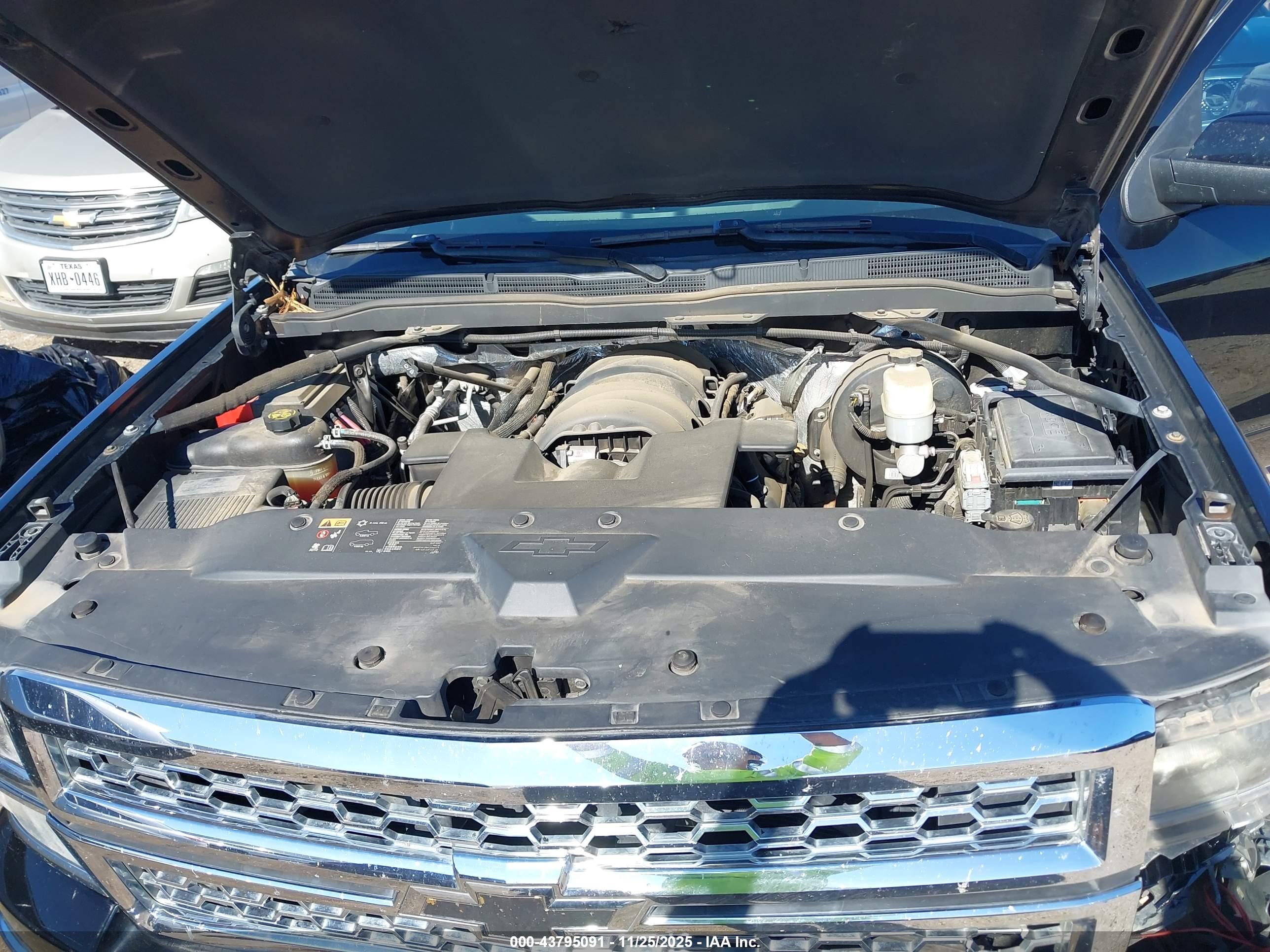 CHEVROLET SILVERADO image 10