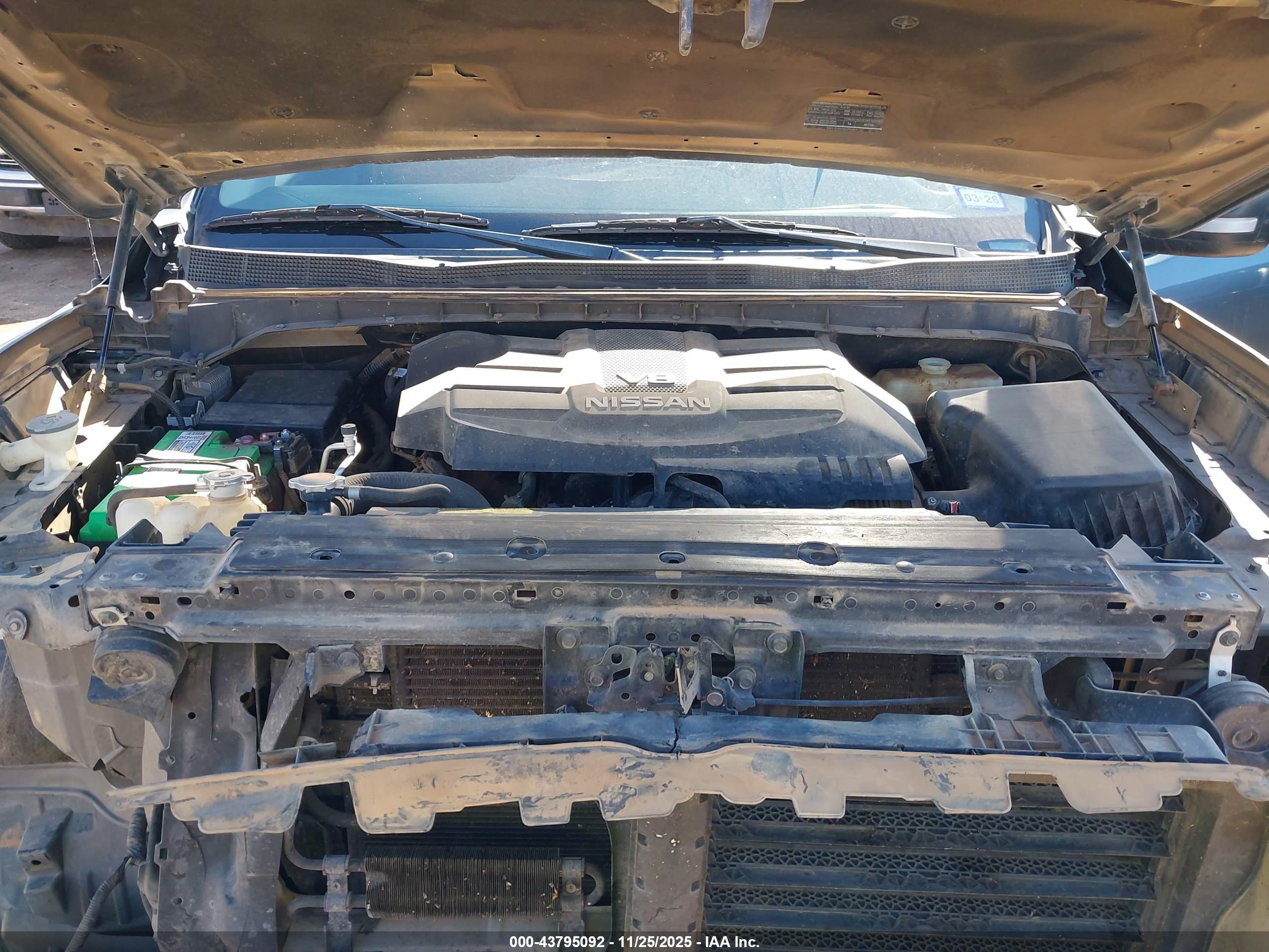 NISSAN TITAN image 10