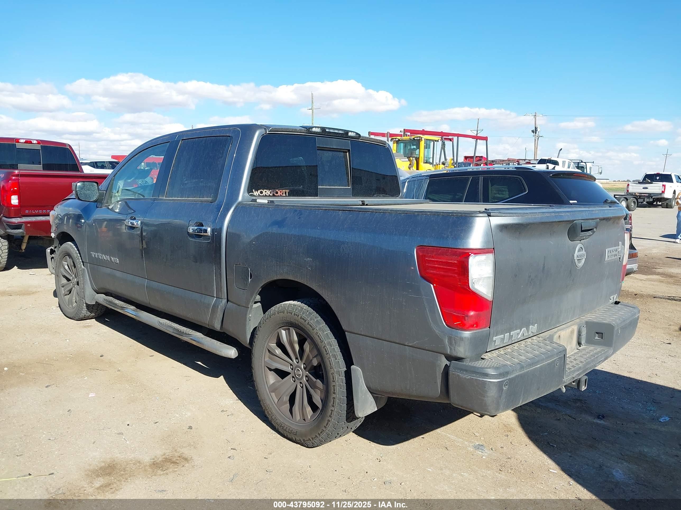 NISSAN TITAN image 3