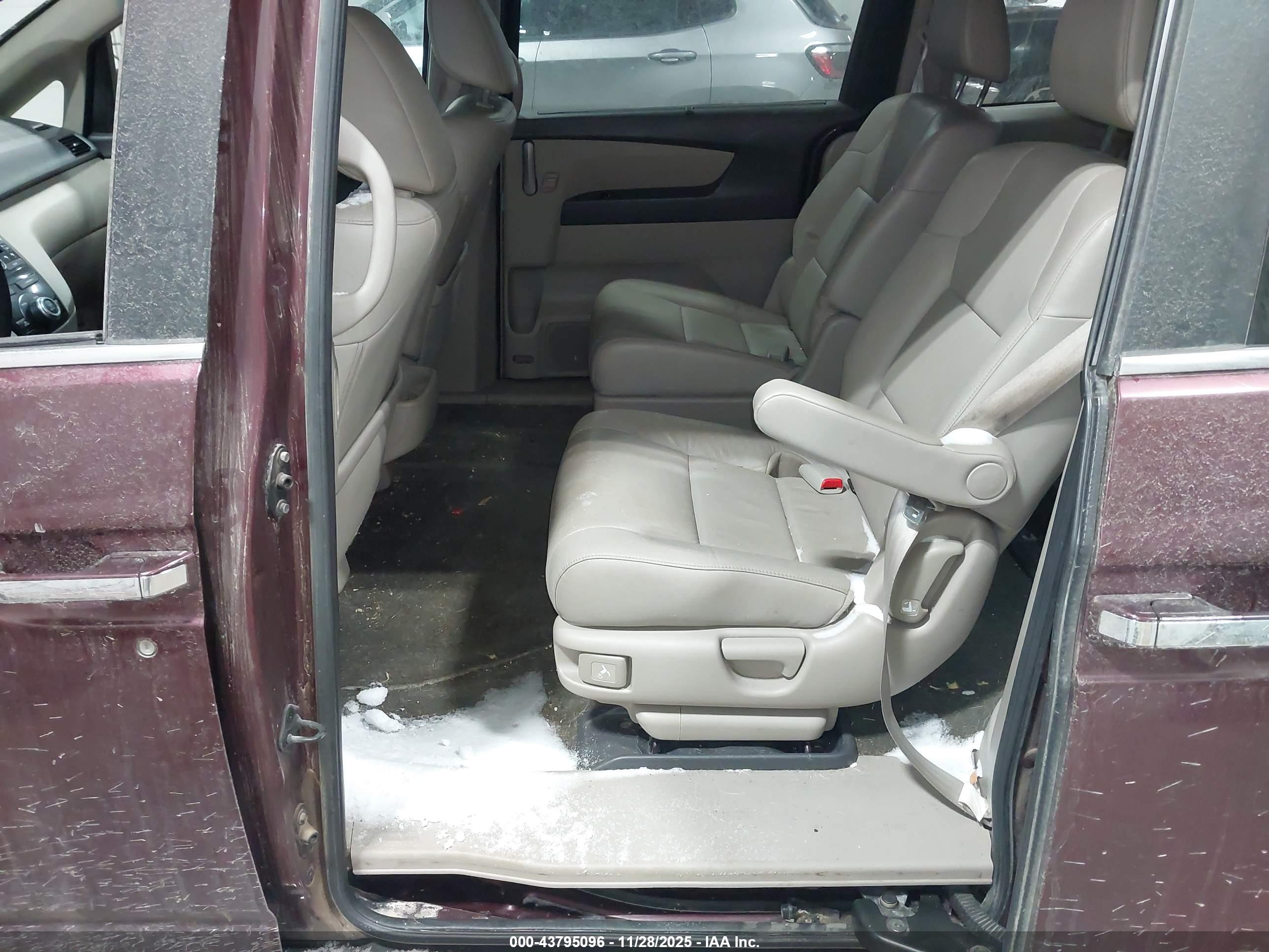HONDA ODYSSEY image 8