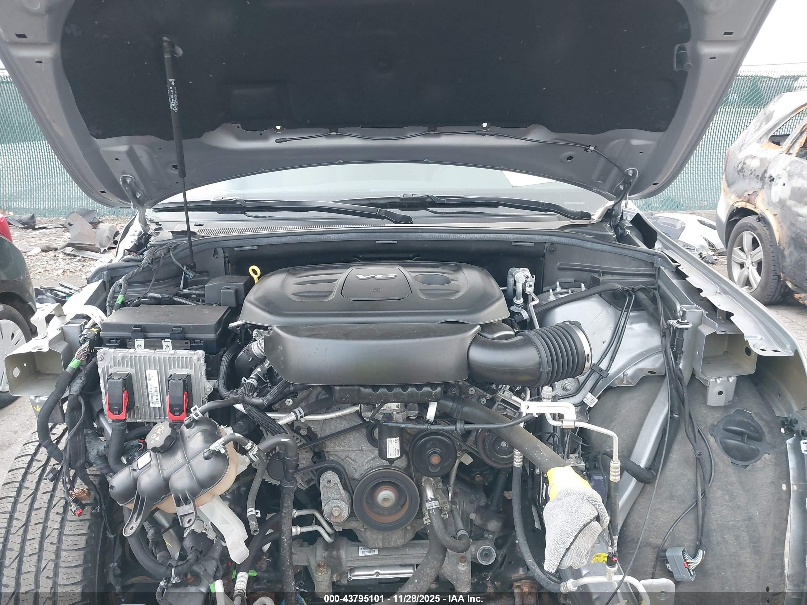 JEEP GRAND image 10