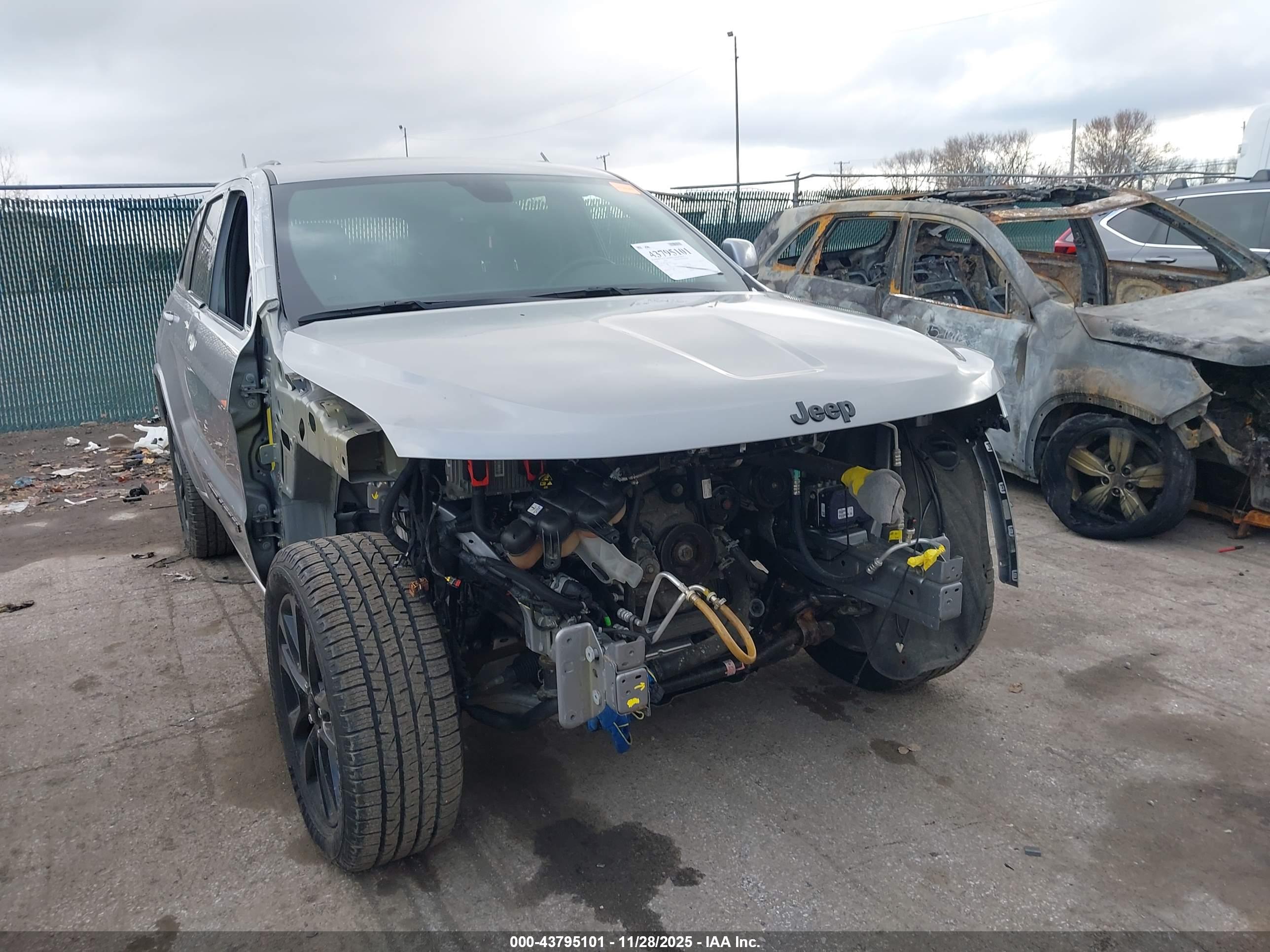 JEEP GRAND image 6