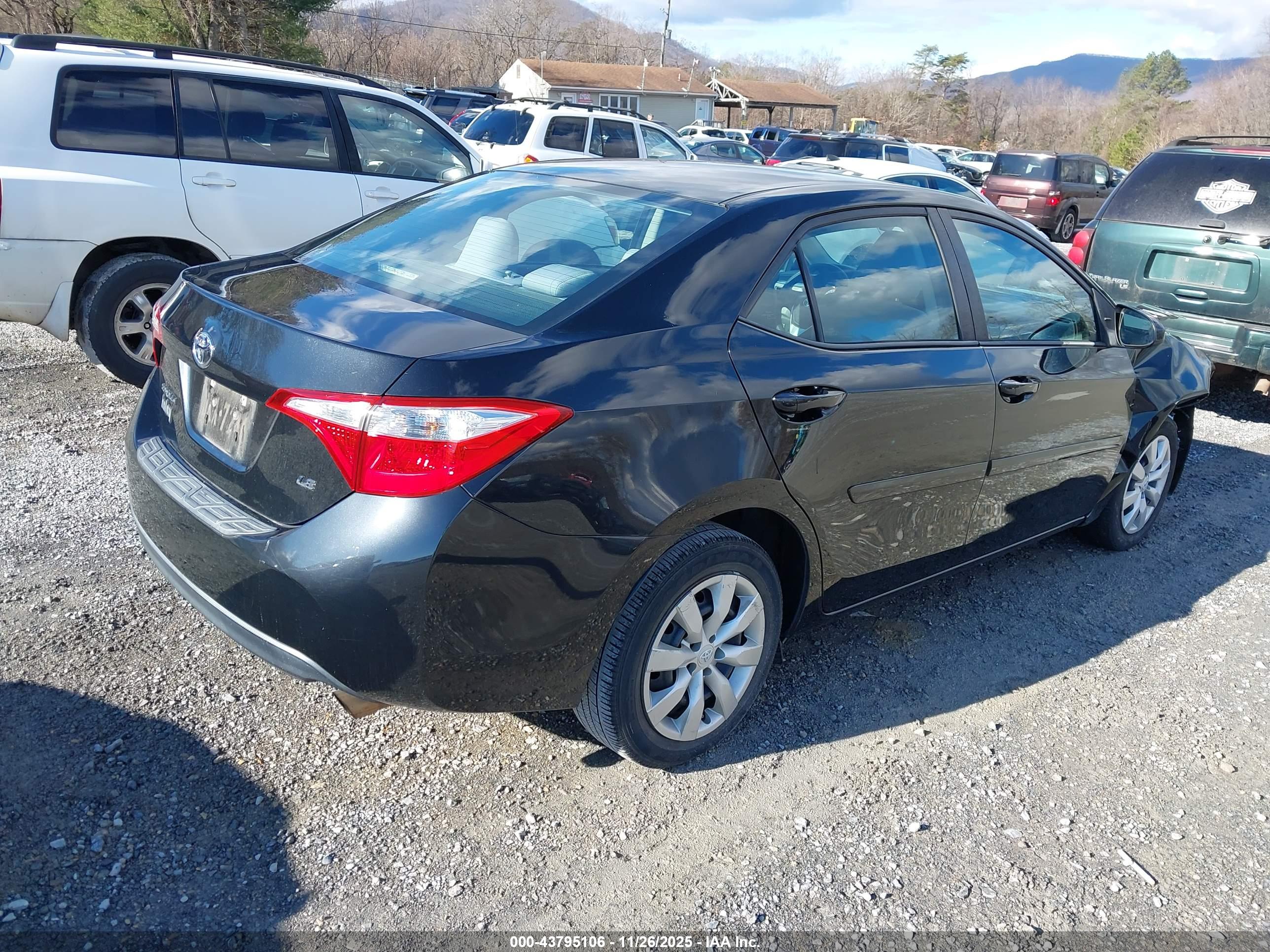 TOYOTA COROLLA image 4