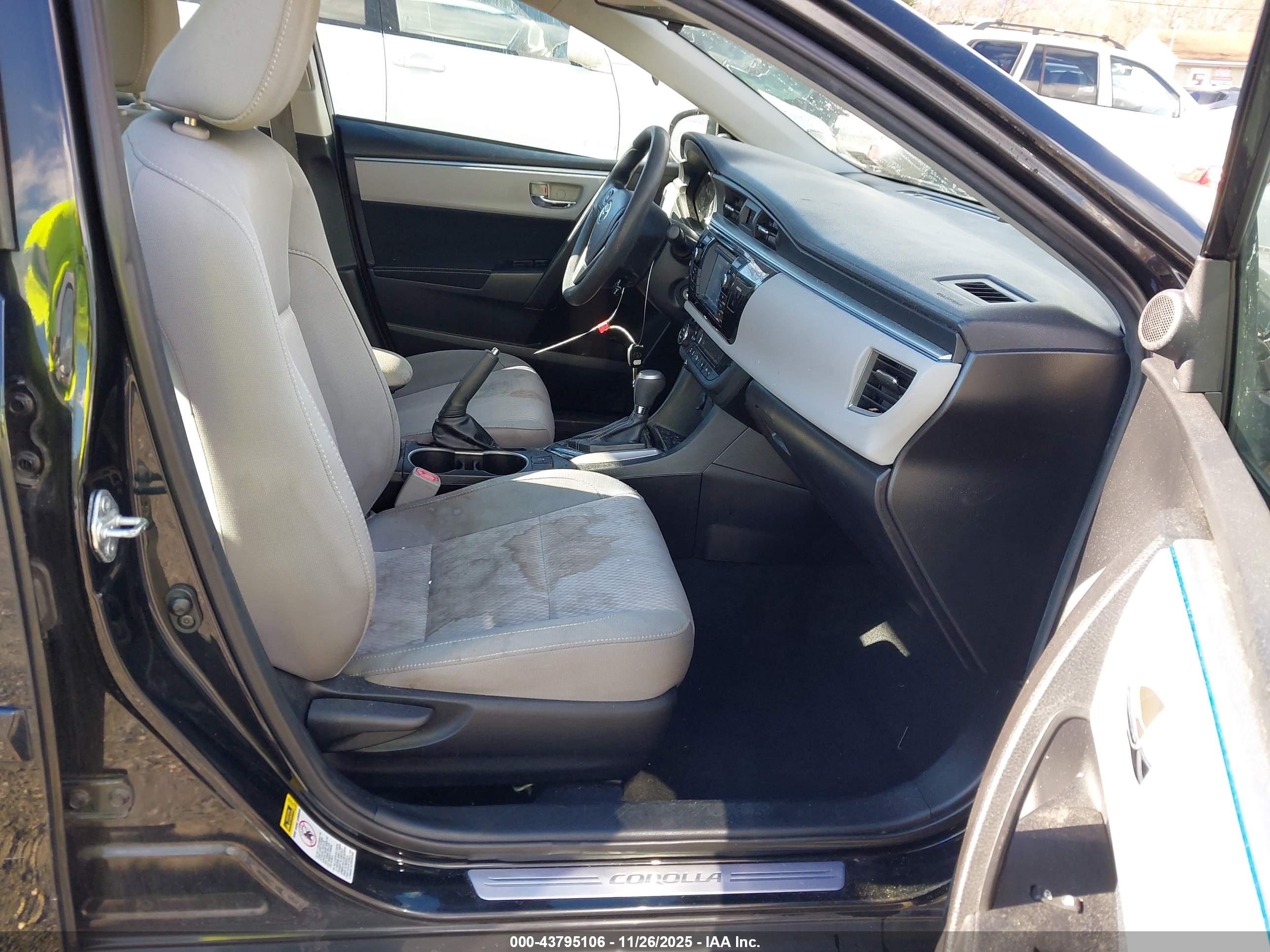 TOYOTA COROLLA image 5