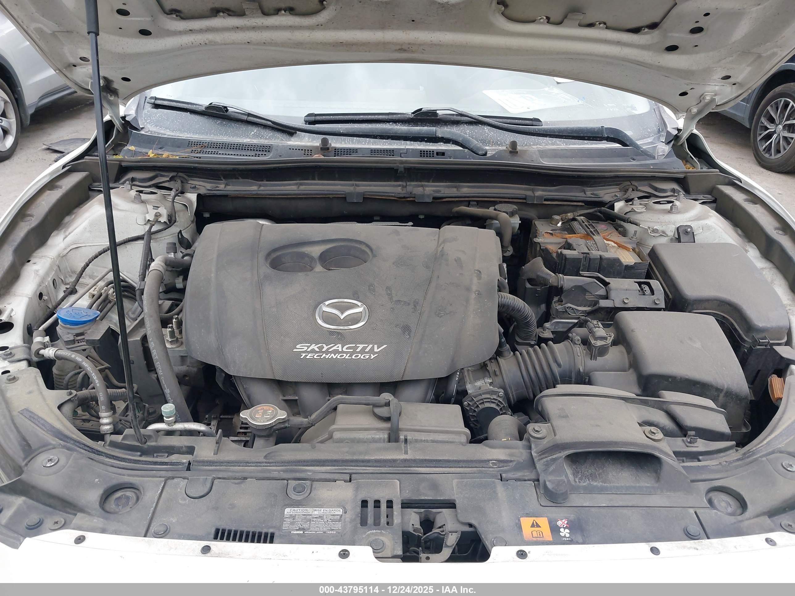 MAZDA MAZDA3 image 10