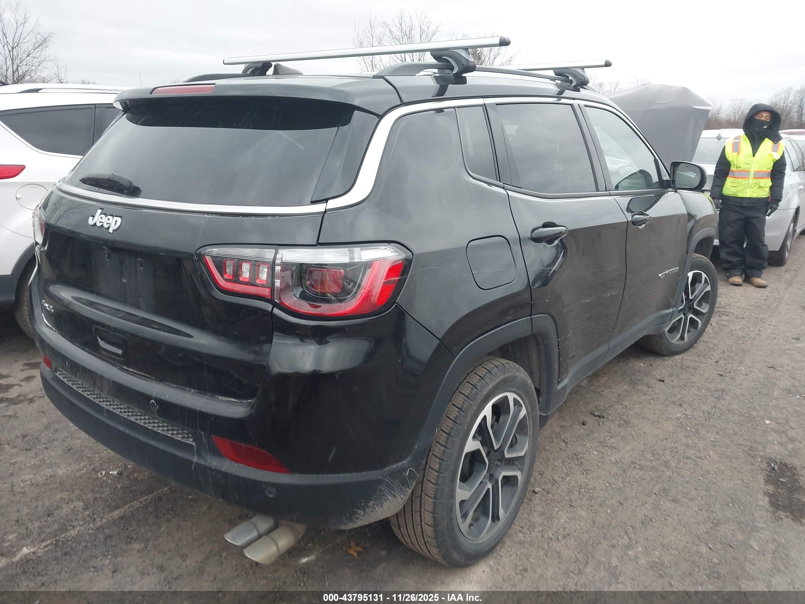 JEEP COMPASS image 4