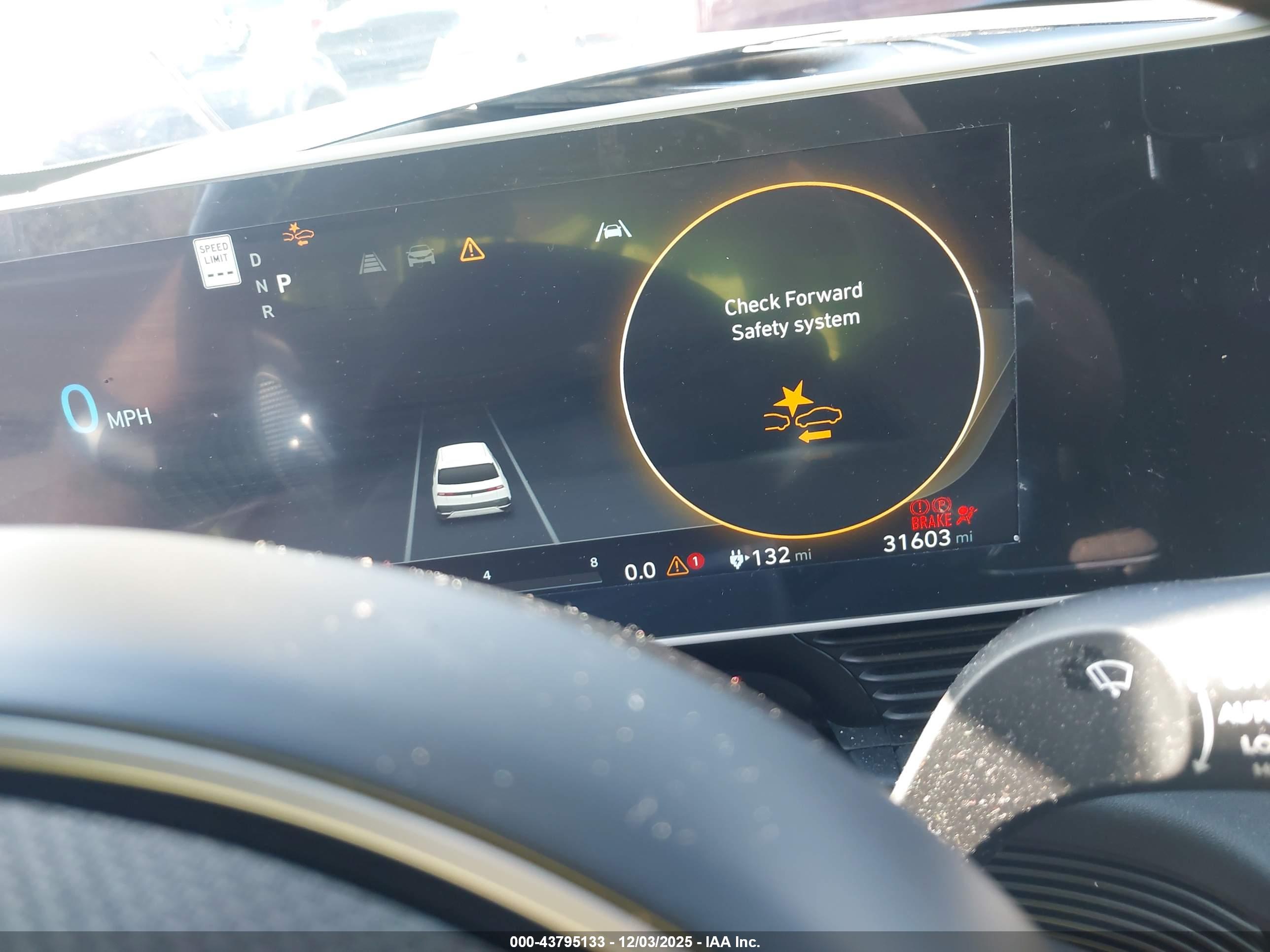 HYUNDAI IONIQ image 7