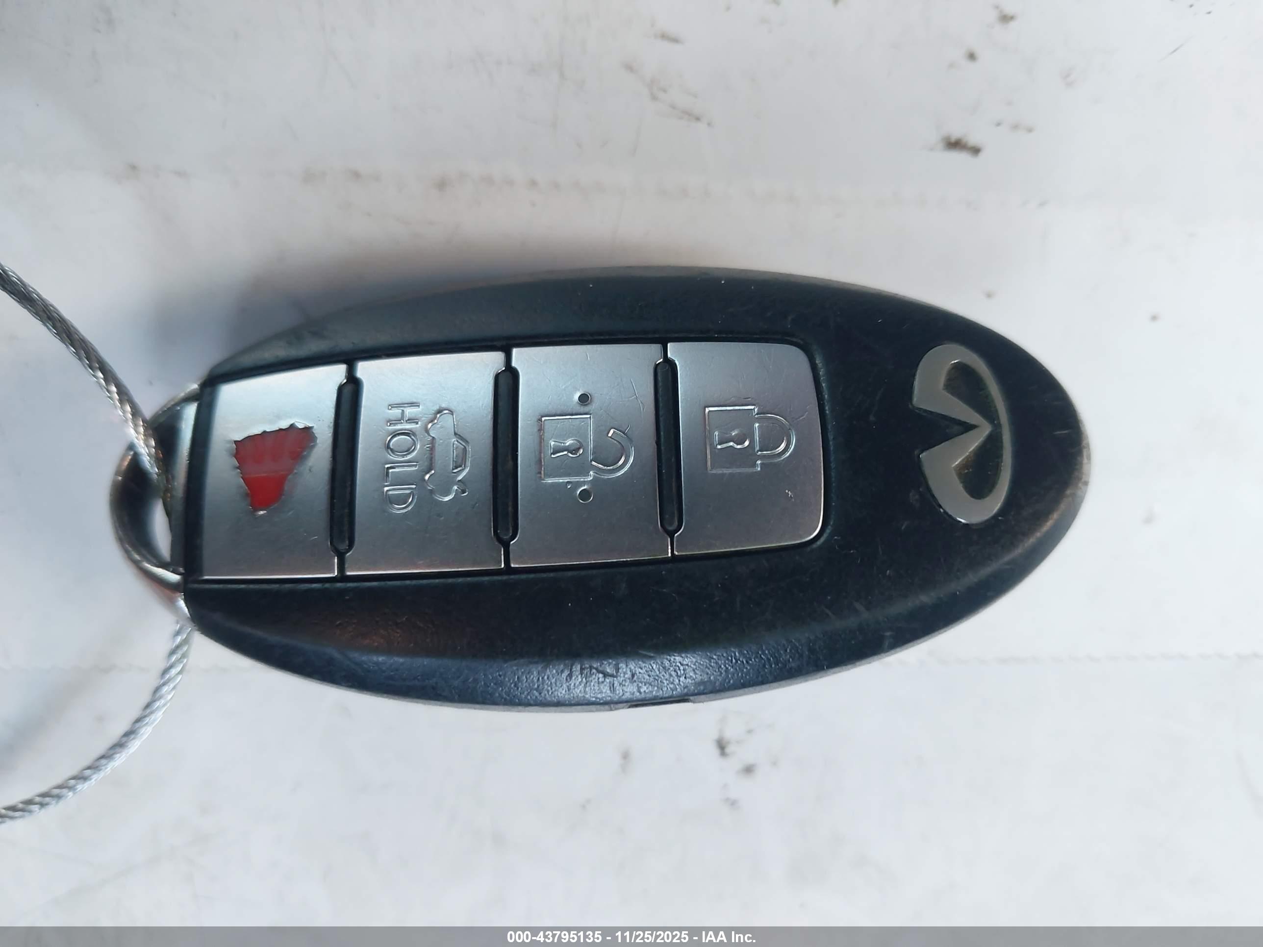 INFINITI G37 image 11