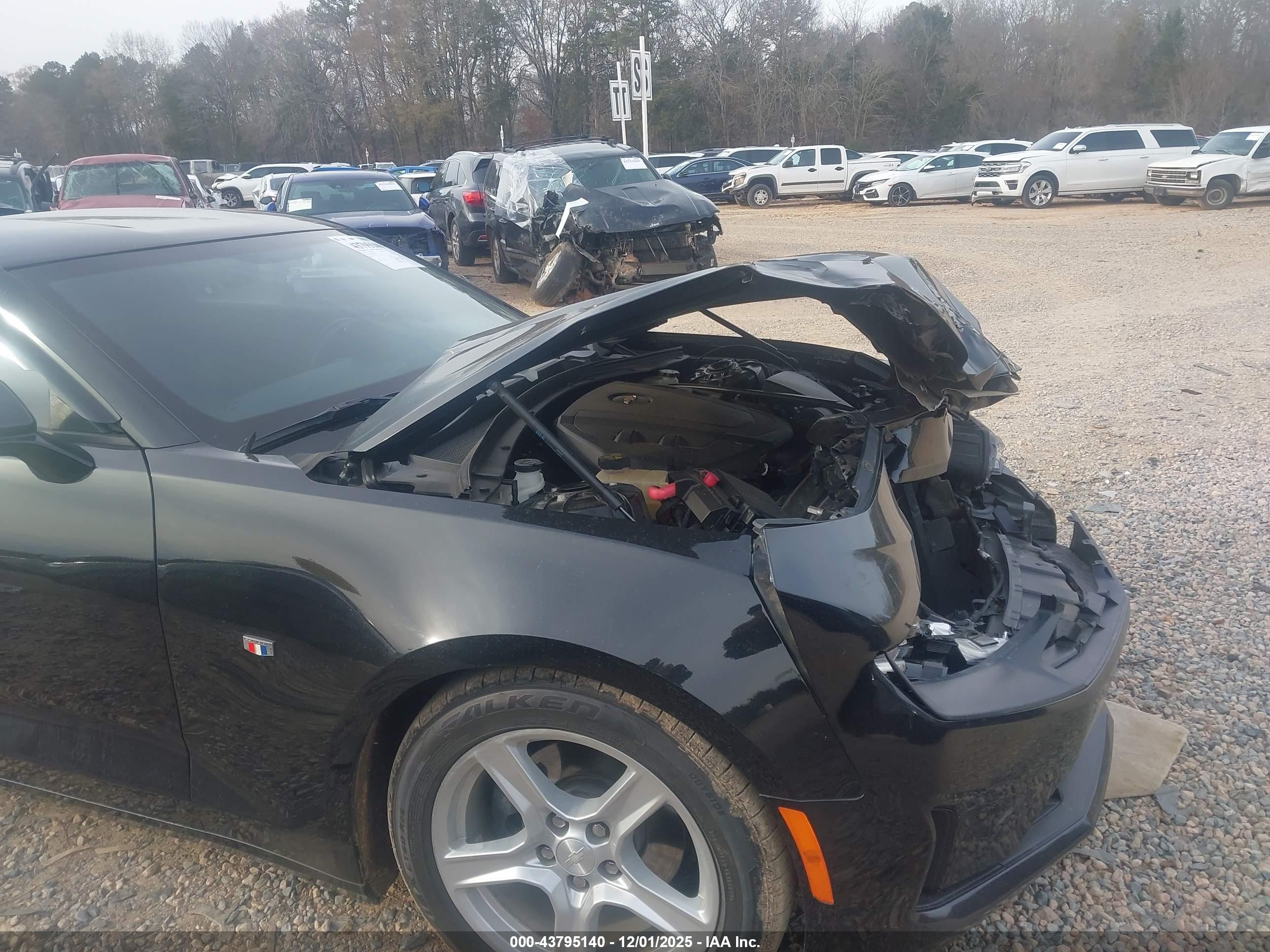 CHEVROLET CAMARO image 6