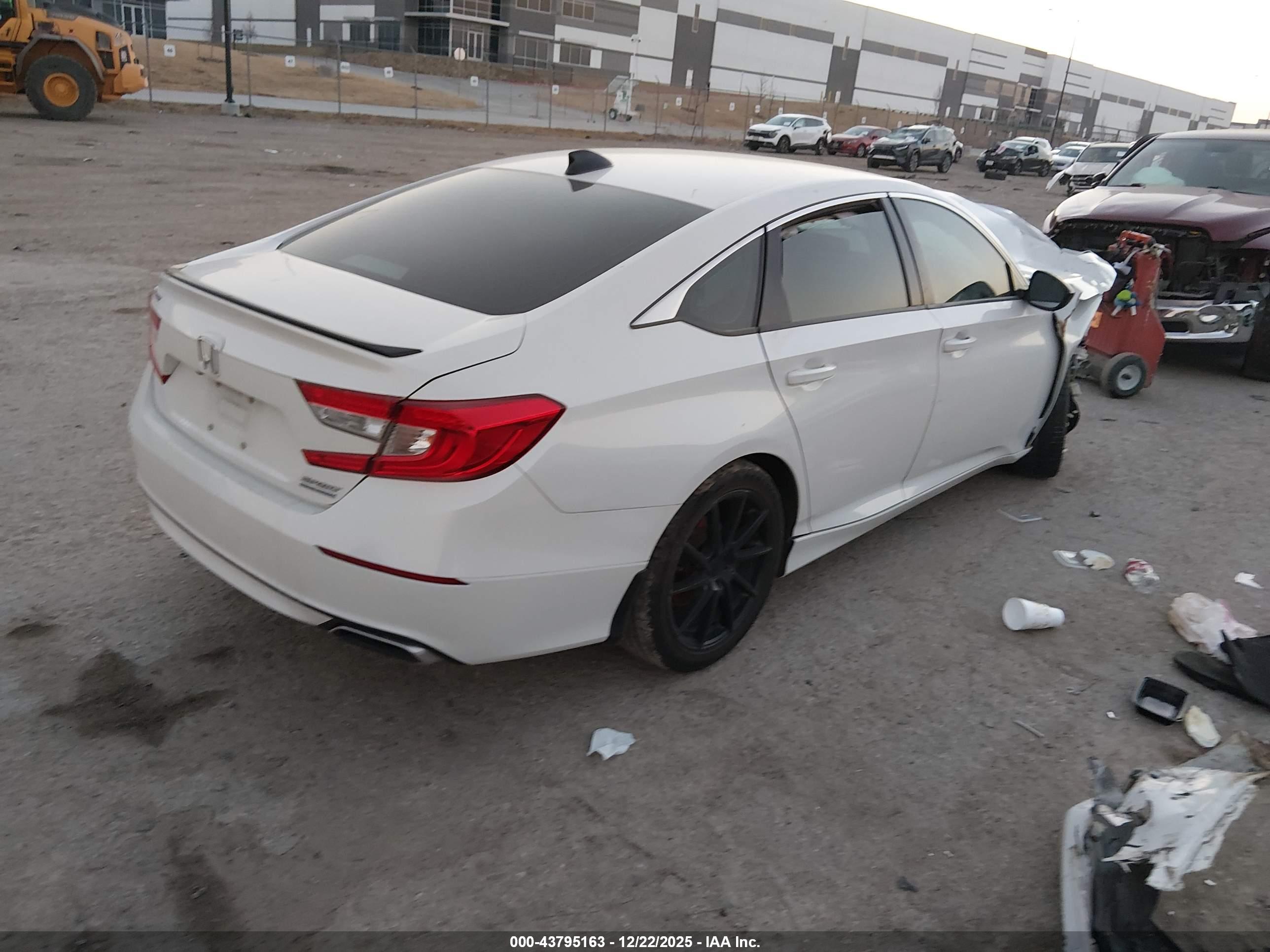 HONDA ACCORD image 4