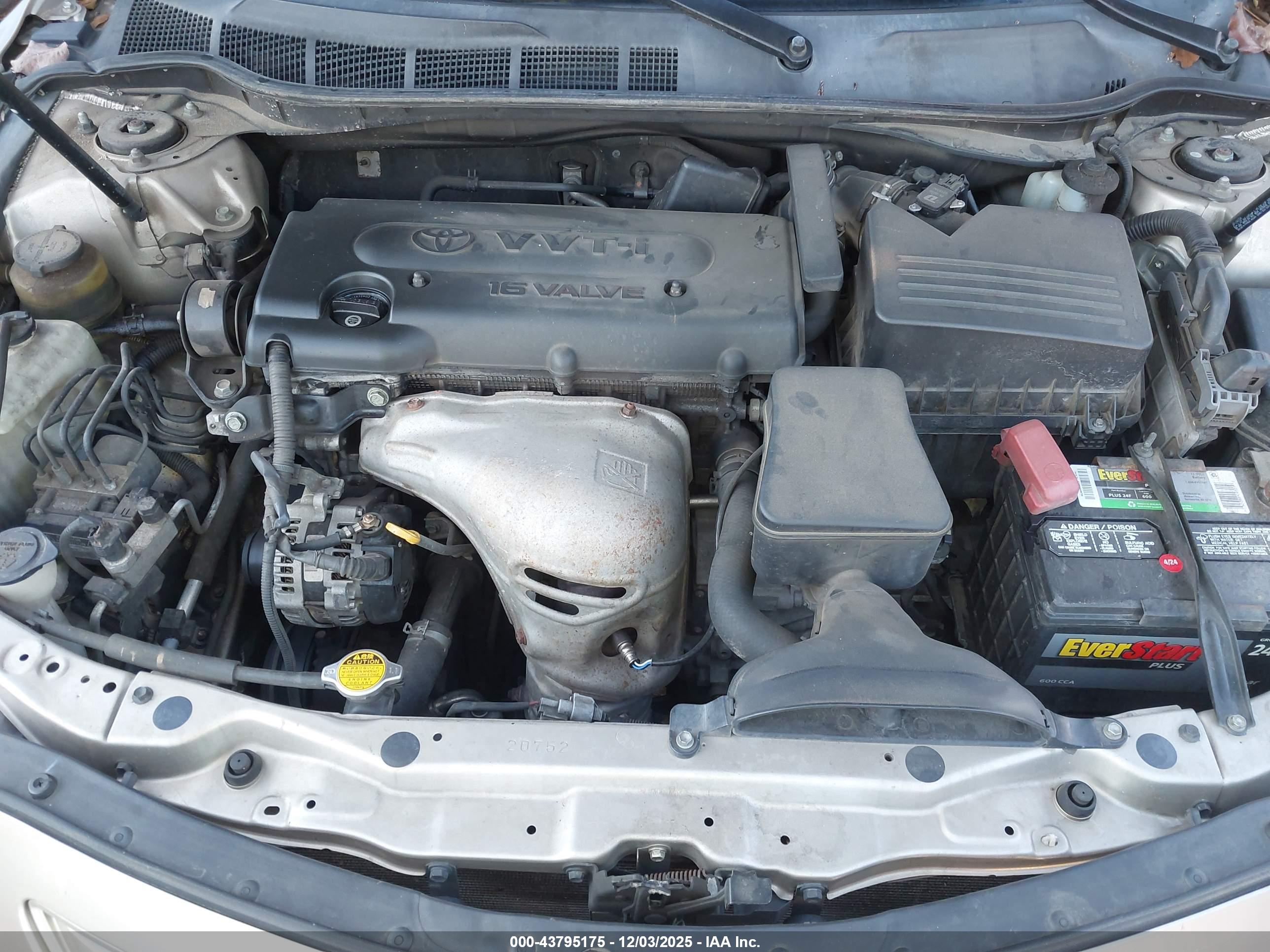 TOYOTA CAMRY image 10