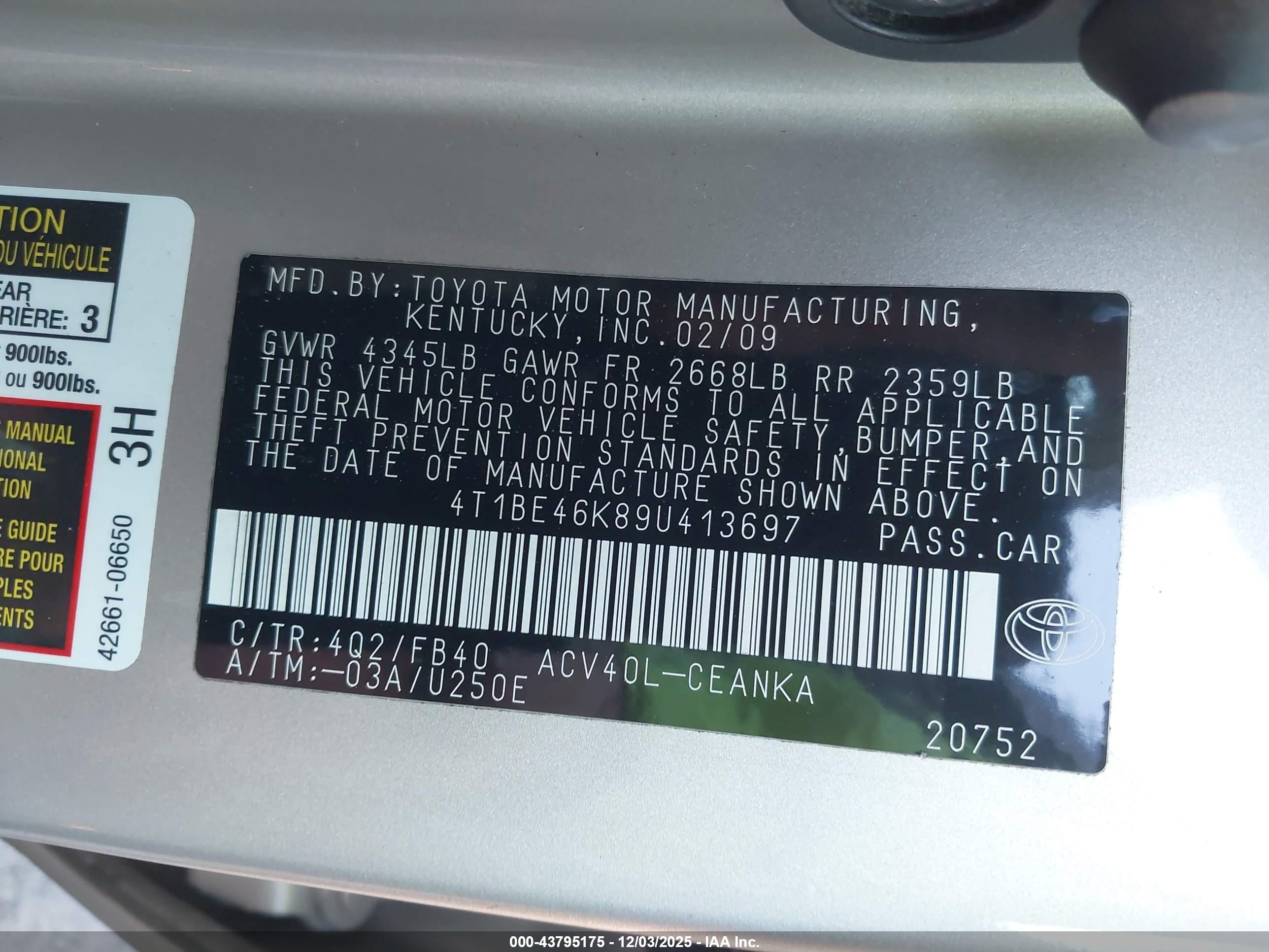 TOYOTA CAMRY image 9