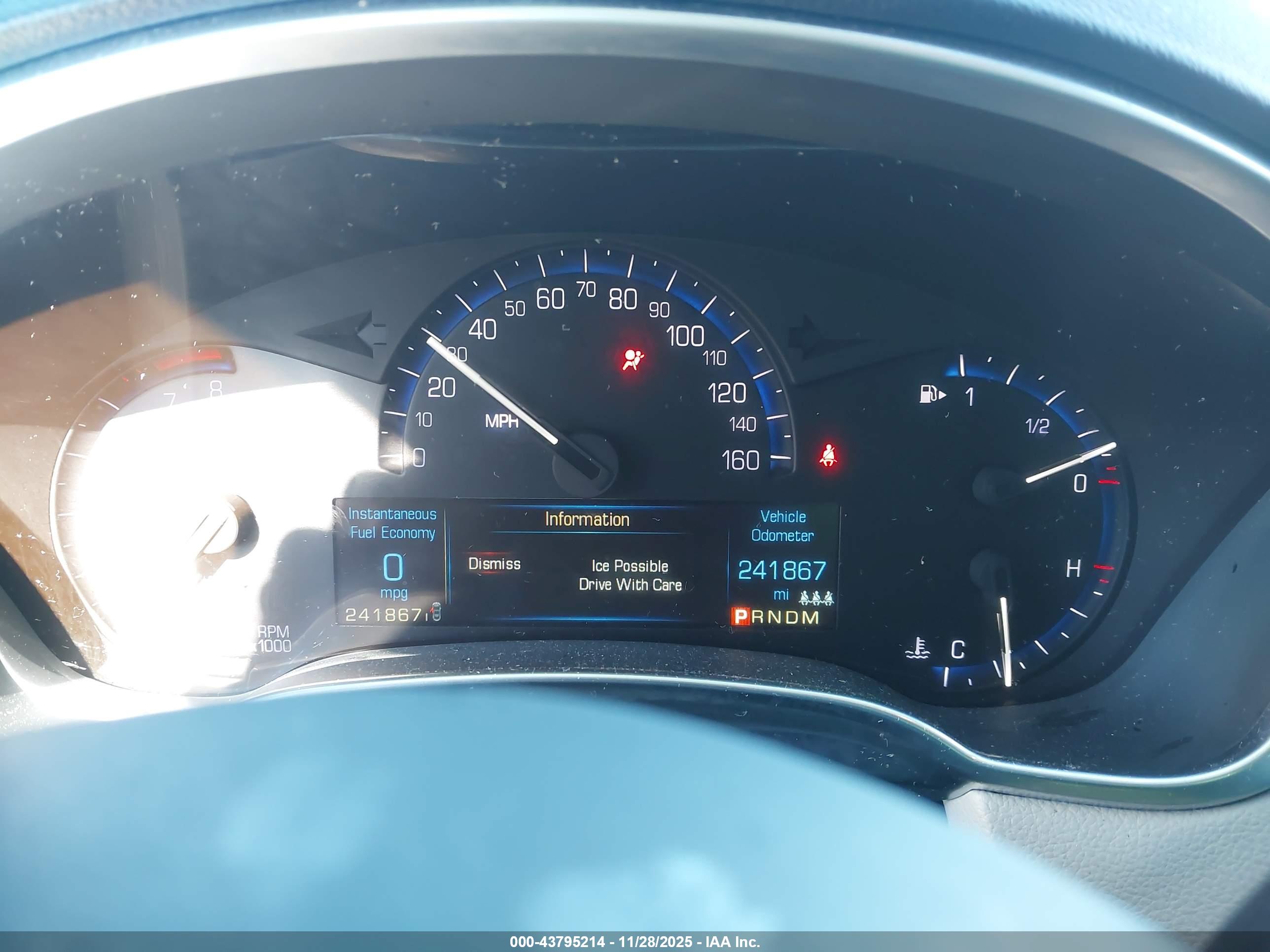 CADILLAC SRX image 7