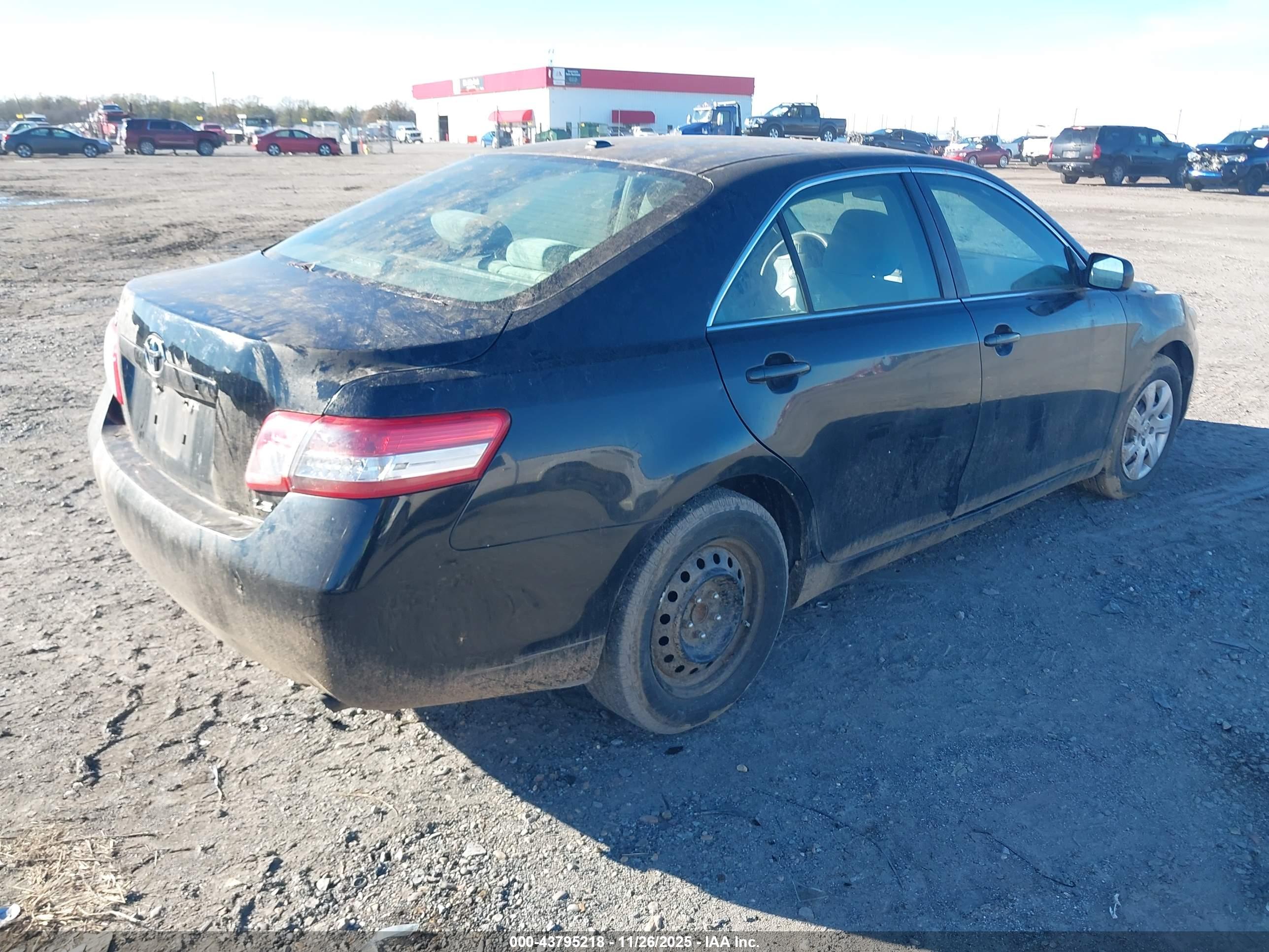 TOYOTA CAMRY image 4