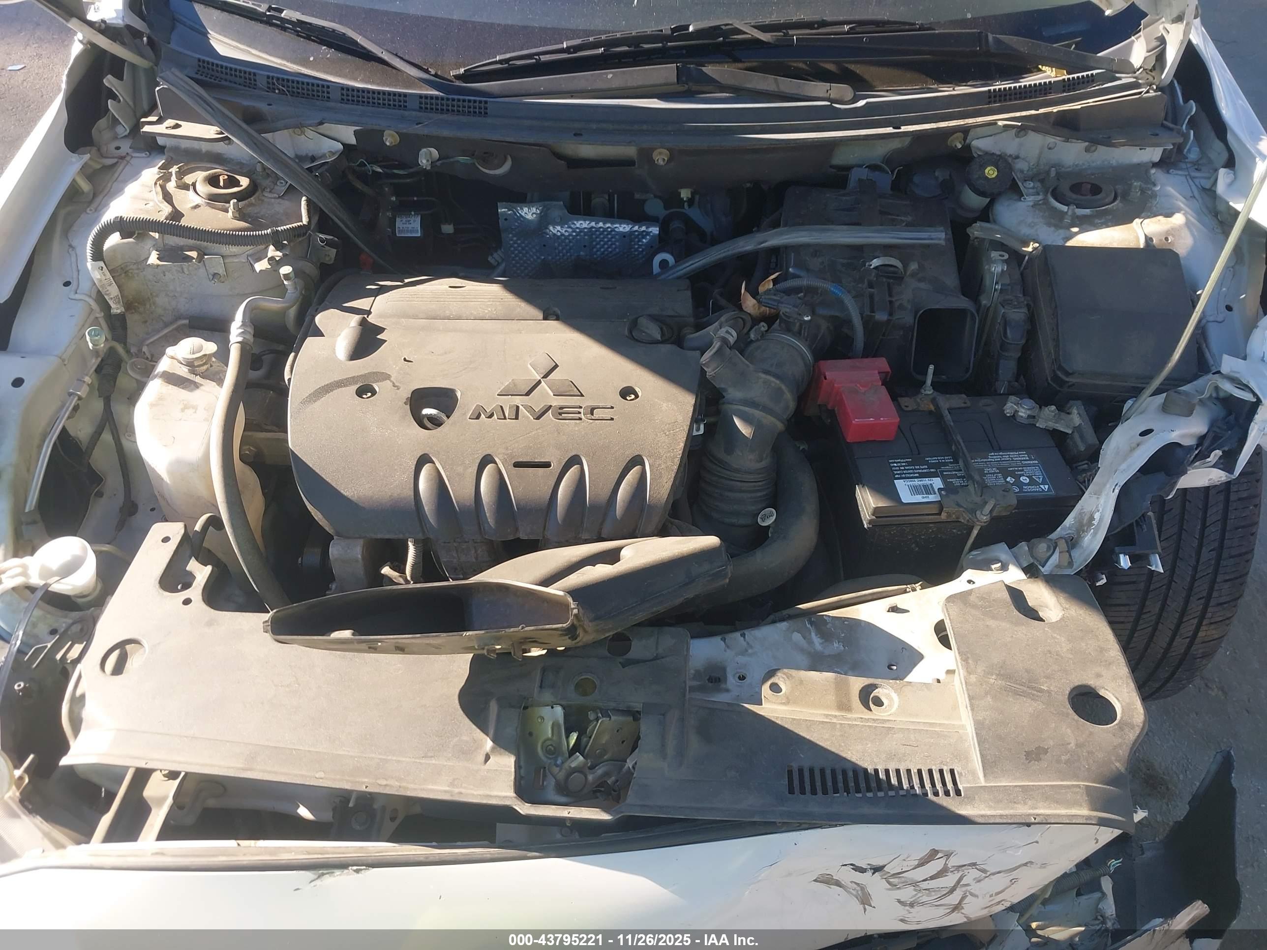 MITSUBISHI LANCER image 10