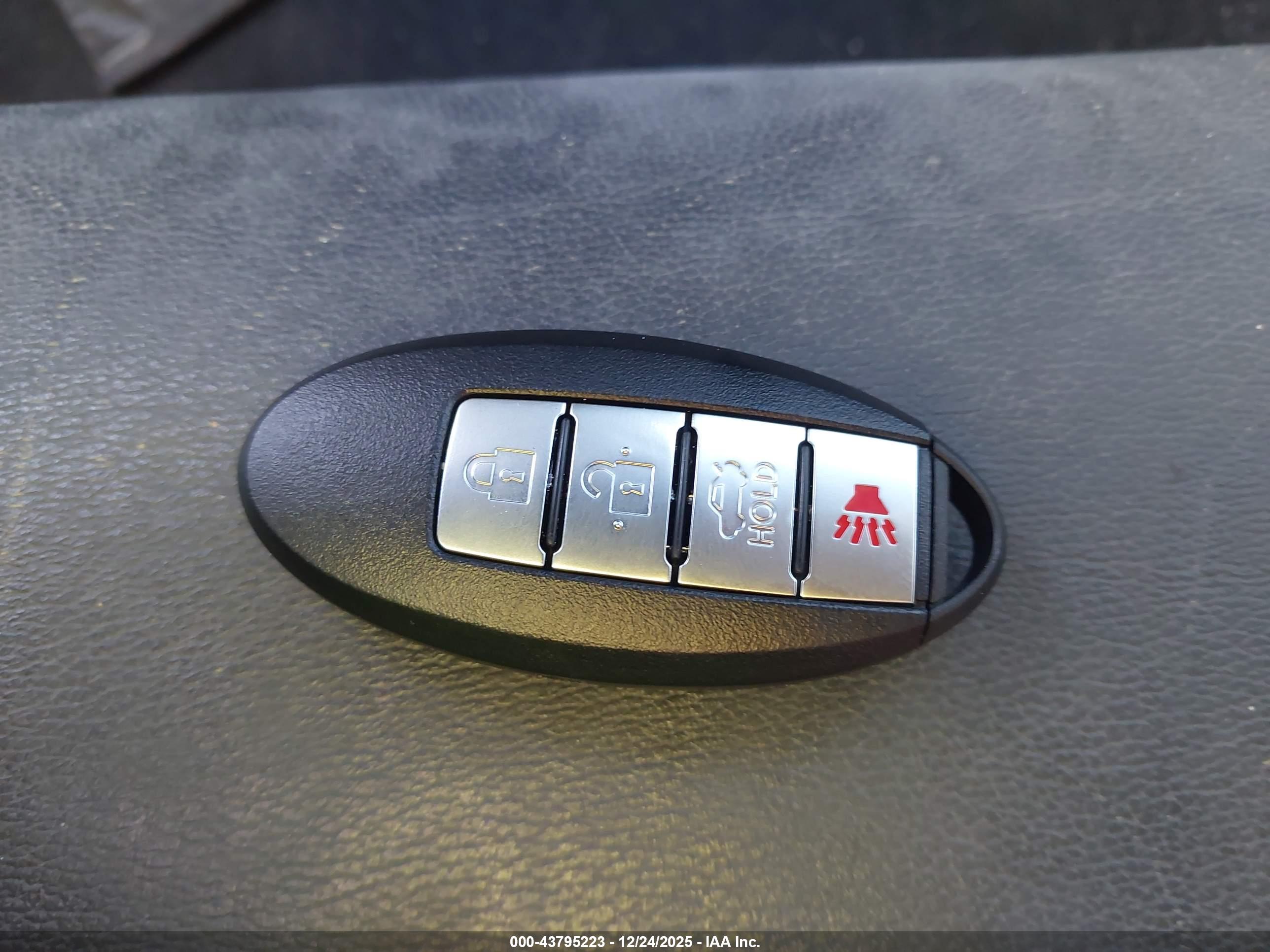 NISSAN ALTIMA image 11