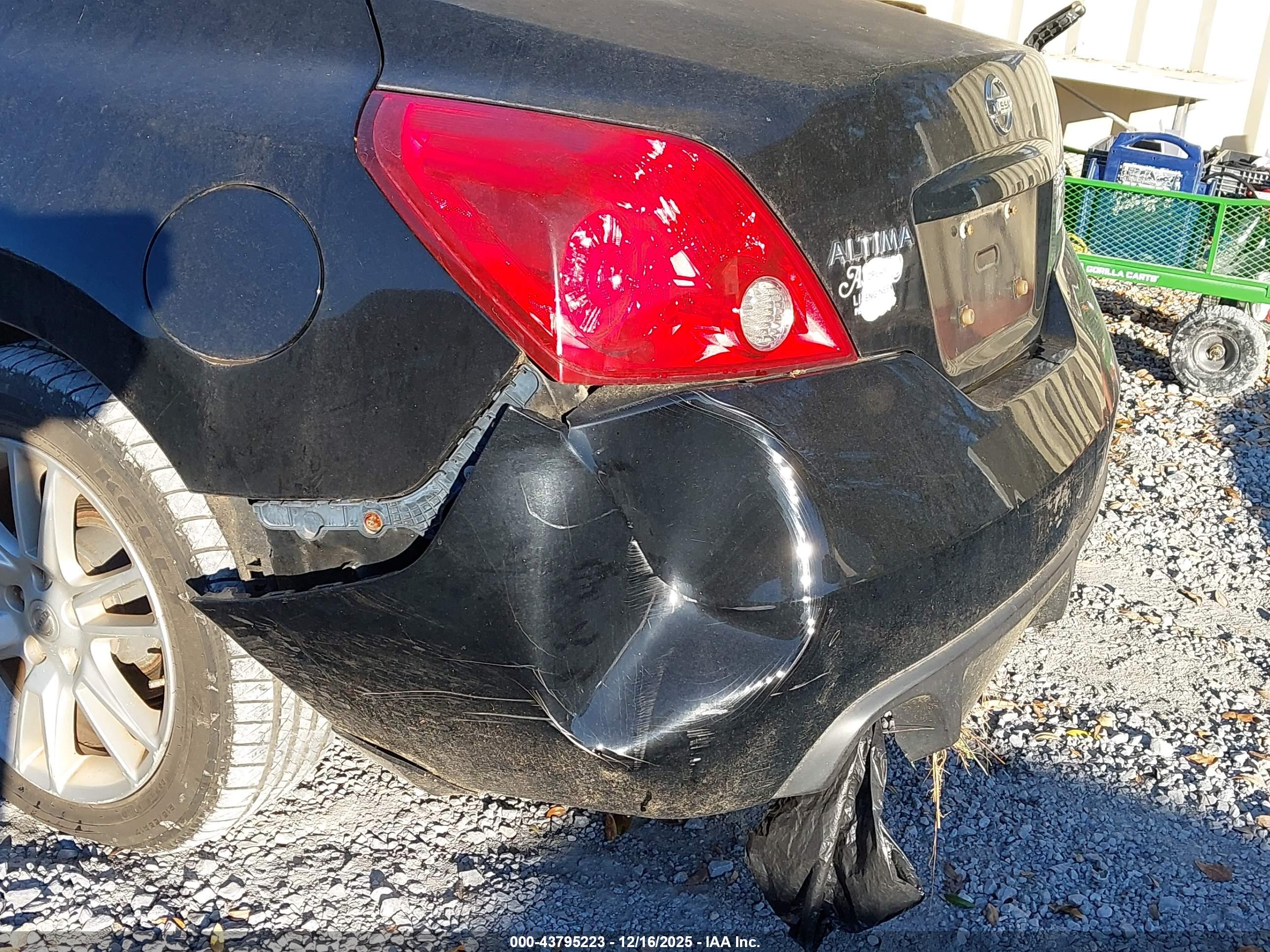 NISSAN ALTIMA image 6